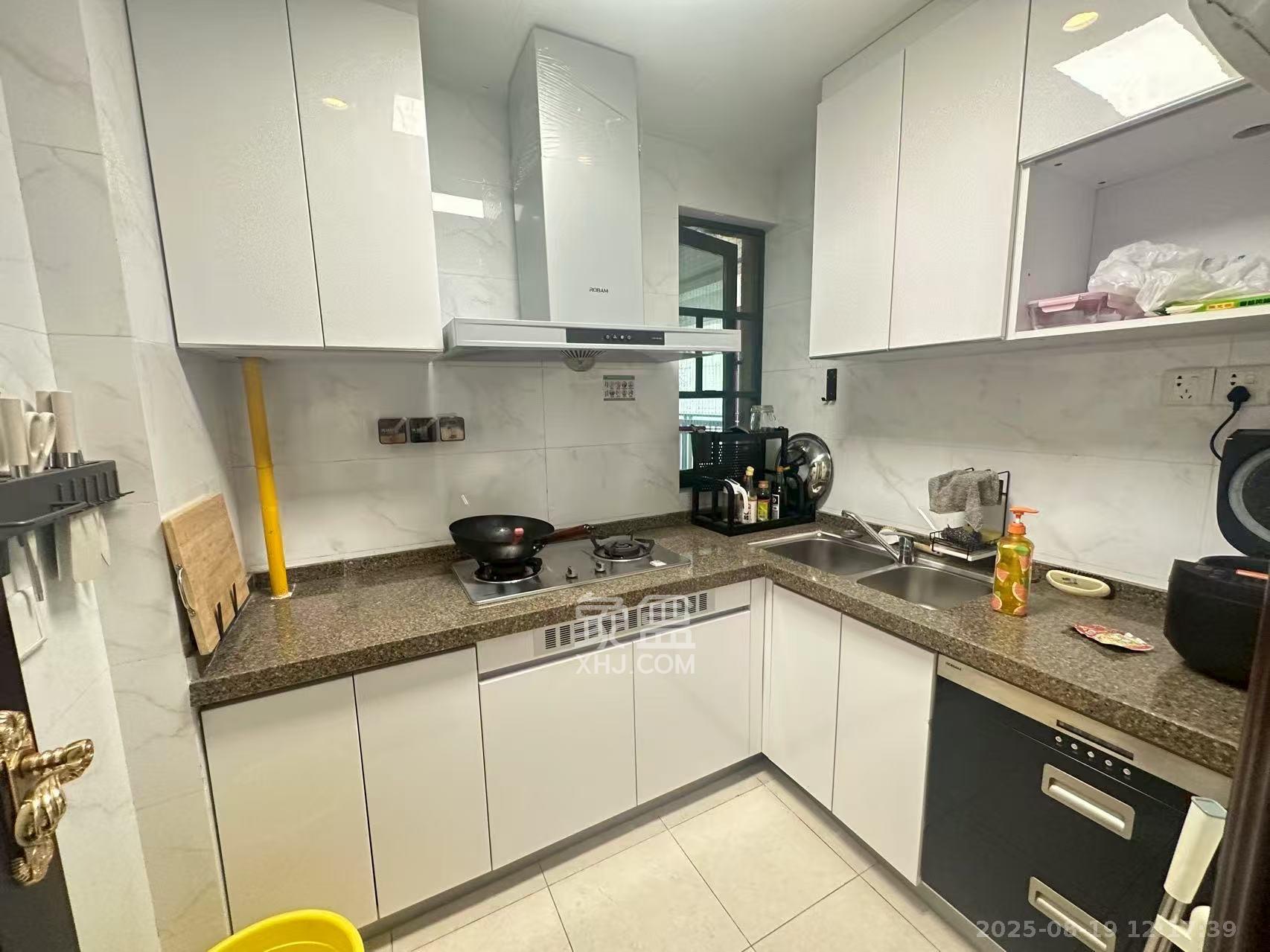 恒大雅苑 2室1厅1卫 2500.0元/月 恒大雅苑 2室1厅1卫 2500.0元/月室内图