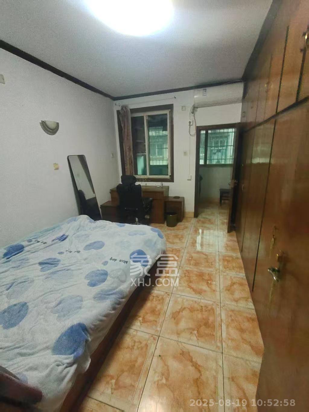 德政园 2室1厅1卫 1400.0元/月 德政园 2室1厅1卫 1400.0元/月室内图