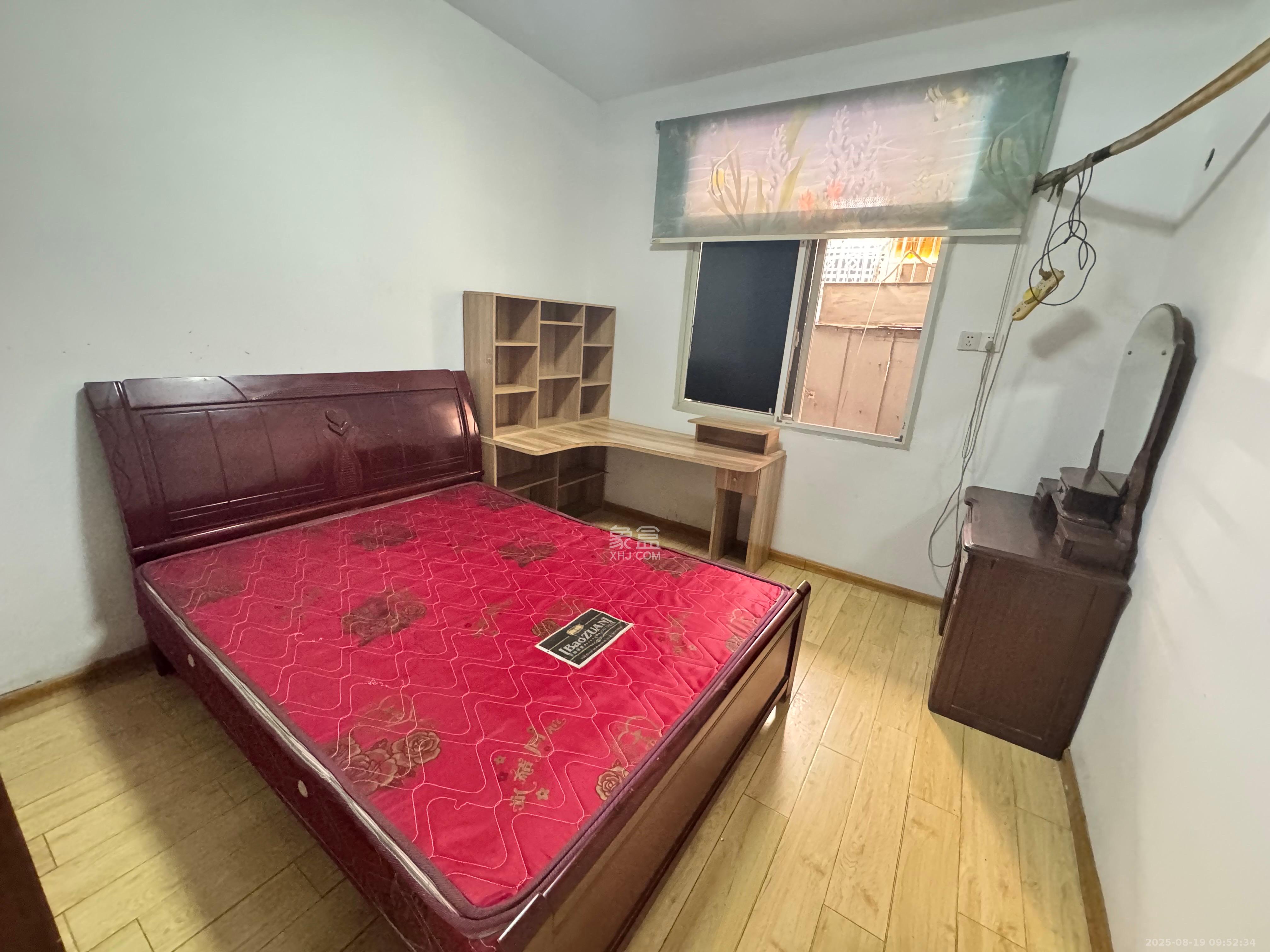 东瓜山一村  1室0厅0卫   1400.00元/月室内图1