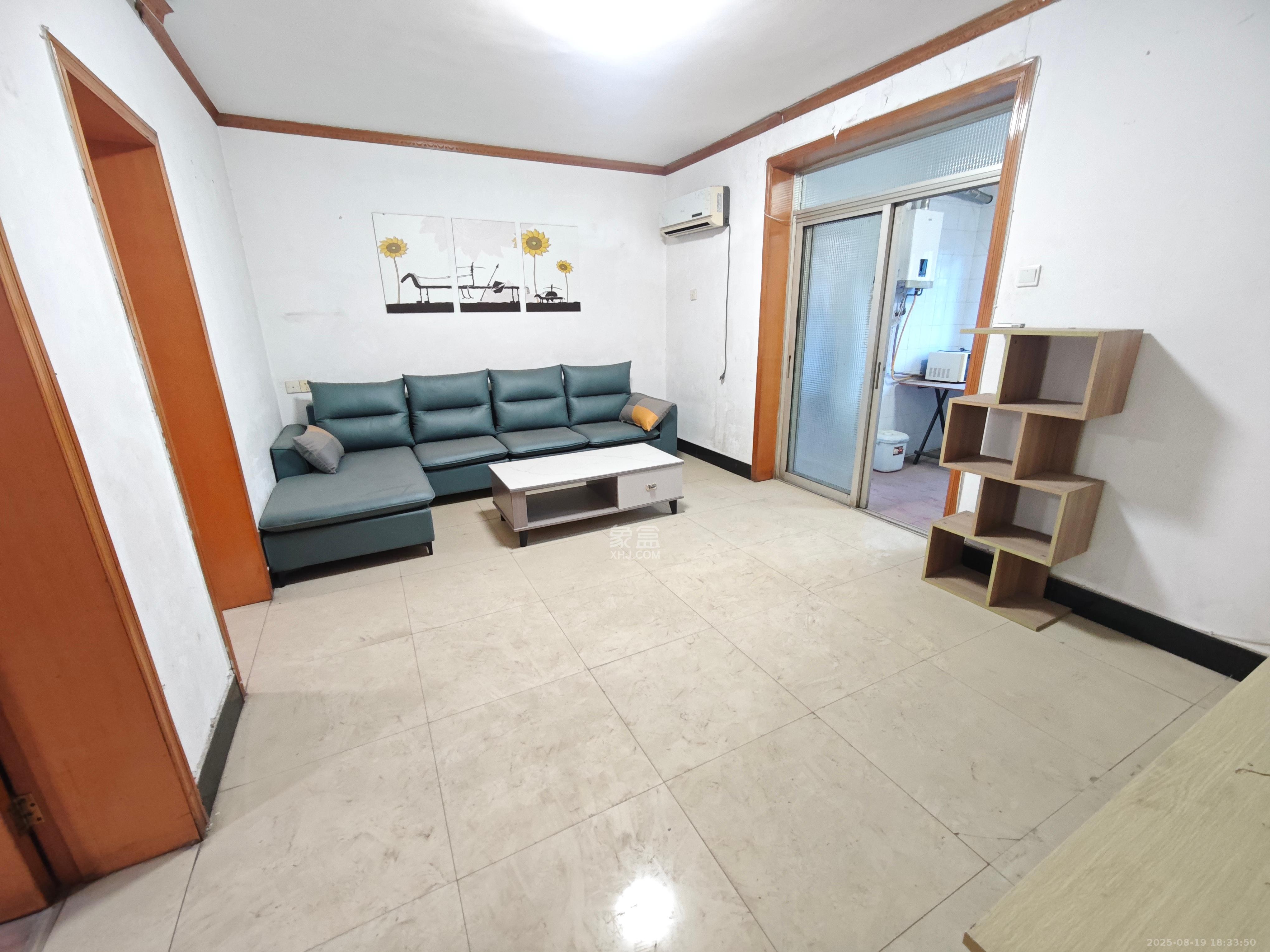 东风二村社区绸厂宿舍 2室1厅1卫 1700.0元/月 东风二村社区绸厂宿舍 2室1厅1卫 1700.0元/月室内图