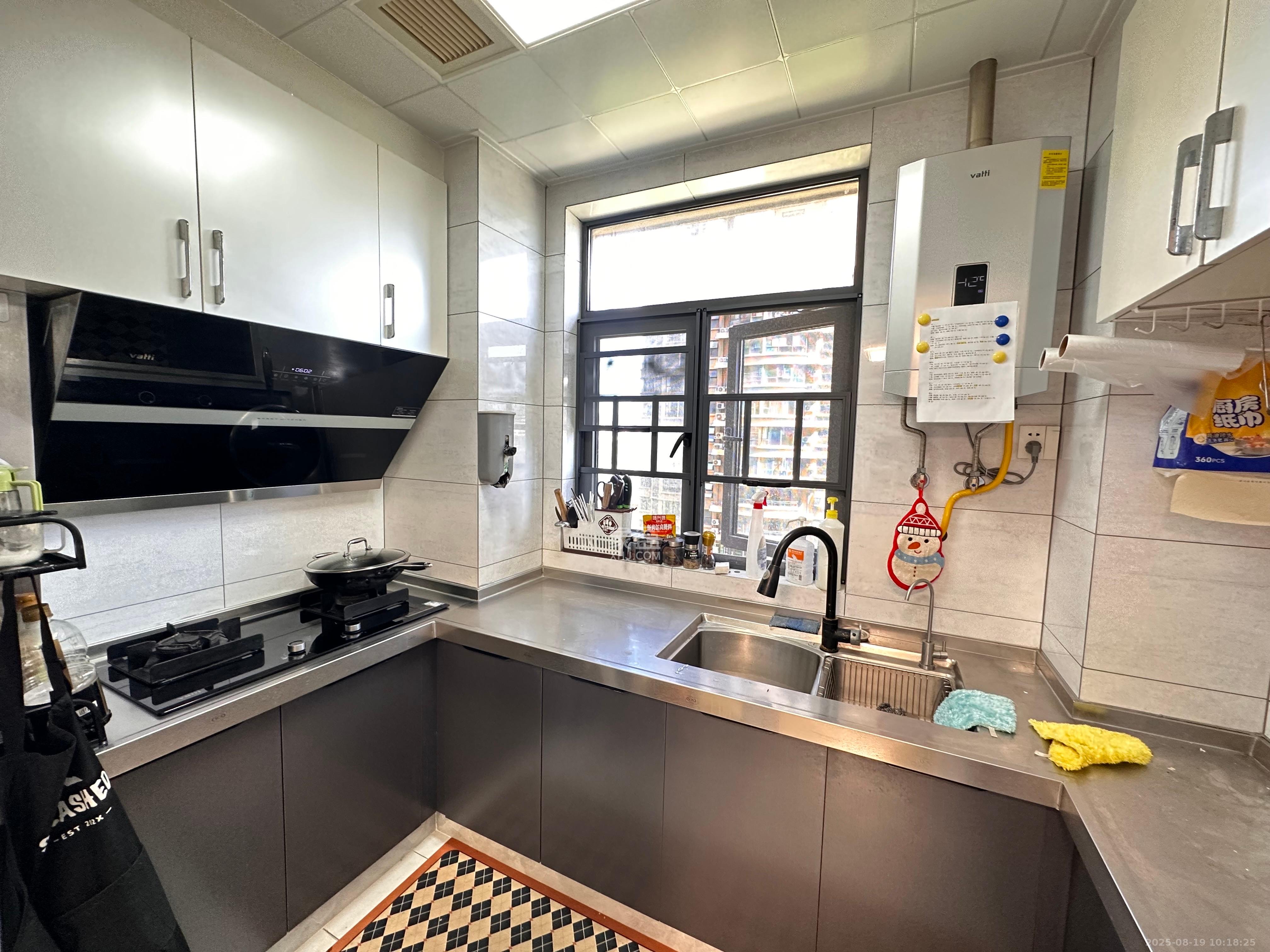 嘉雨兴园 2室1厅1卫 3800.00元/月 嘉雨兴园 2室1厅1卫 3800.00元/月室内图