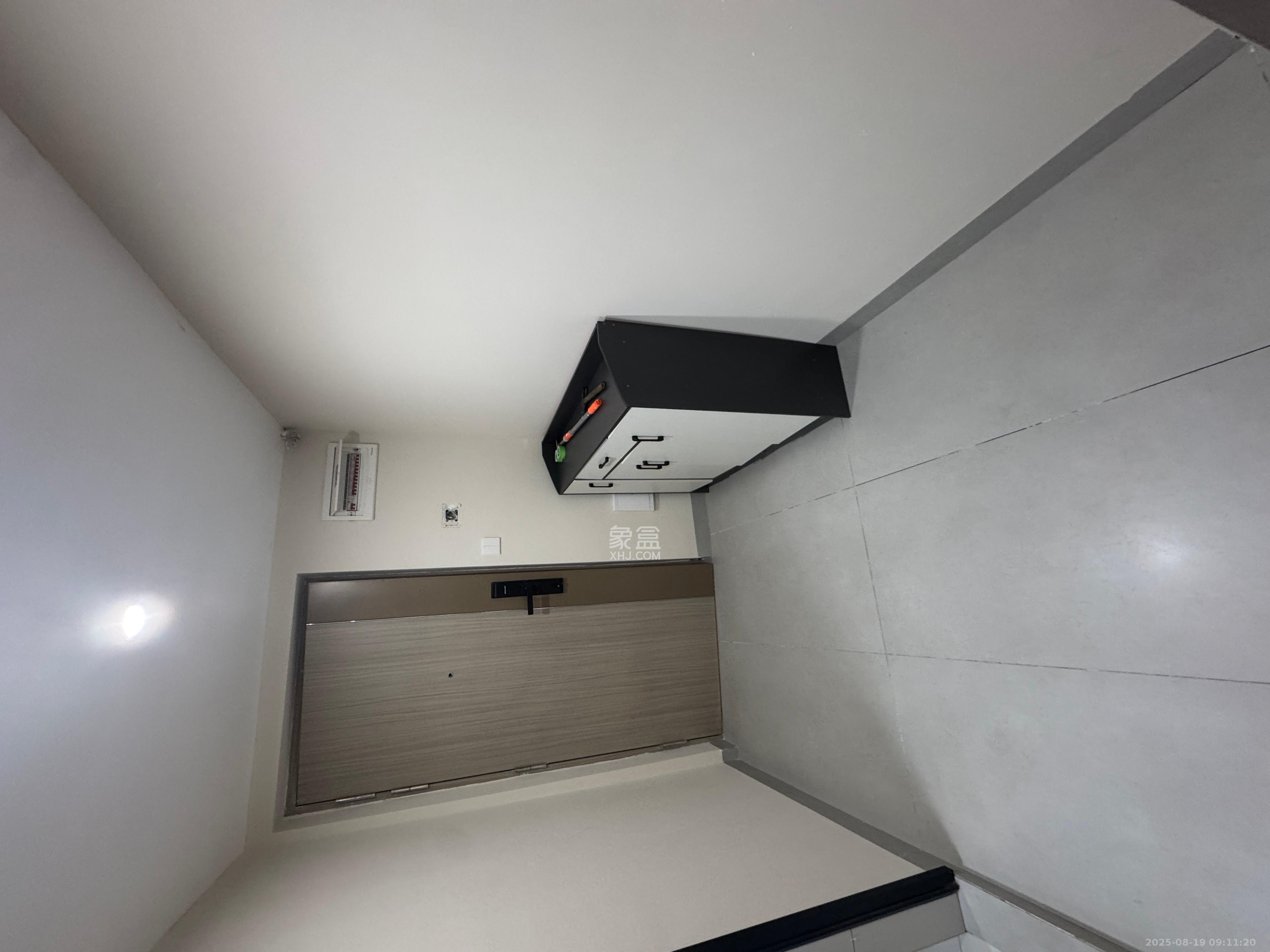 力高凤凰新天 2室2厅1卫 2300.0元/月 力高凤凰新天 2室2厅1卫 2300.0元/月室内图