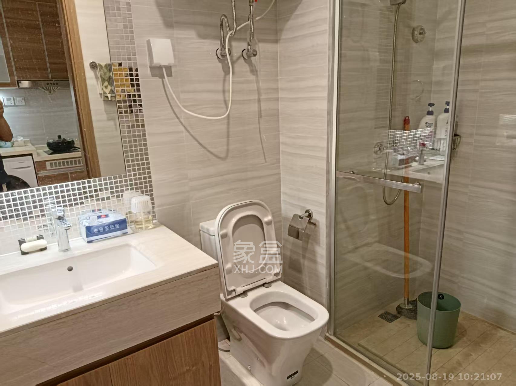 恒大金融广场 1室1厅1卫 1600.0元/月 恒大金融广场 1室1厅1卫 1600.0元/月室内图