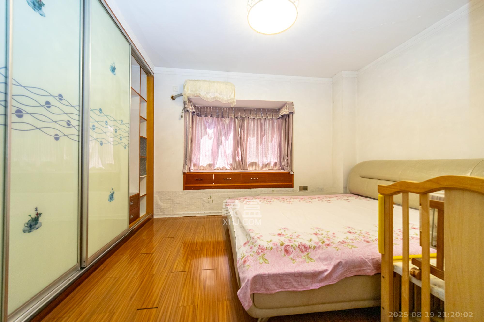 楚天家园 2室2厅1卫 60.00万 楚天家园 2室2厅1卫 60.00万卧室