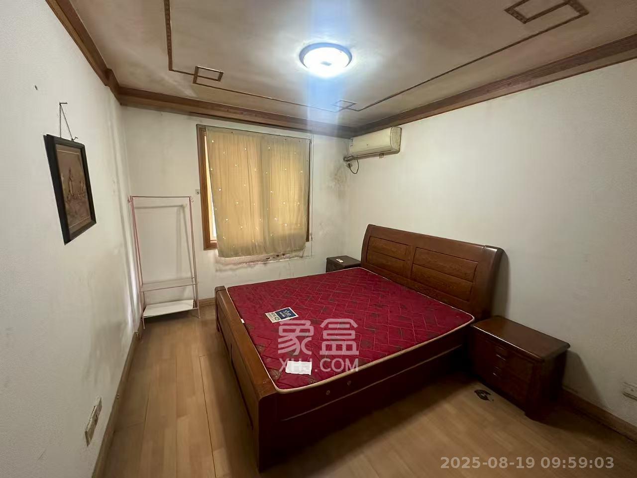 德政园  3室1厅1卫    1900.0元/月 德政园  3室1厅1卫    1900.0元/月室内图