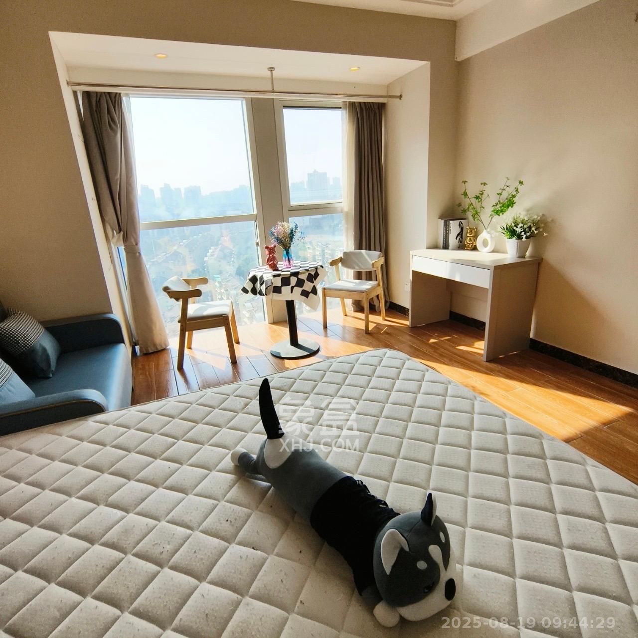 五峰国际 1室1厅1卫 1500.0元/月 五峰国际 1室1厅1卫 1500.0元/月室内图