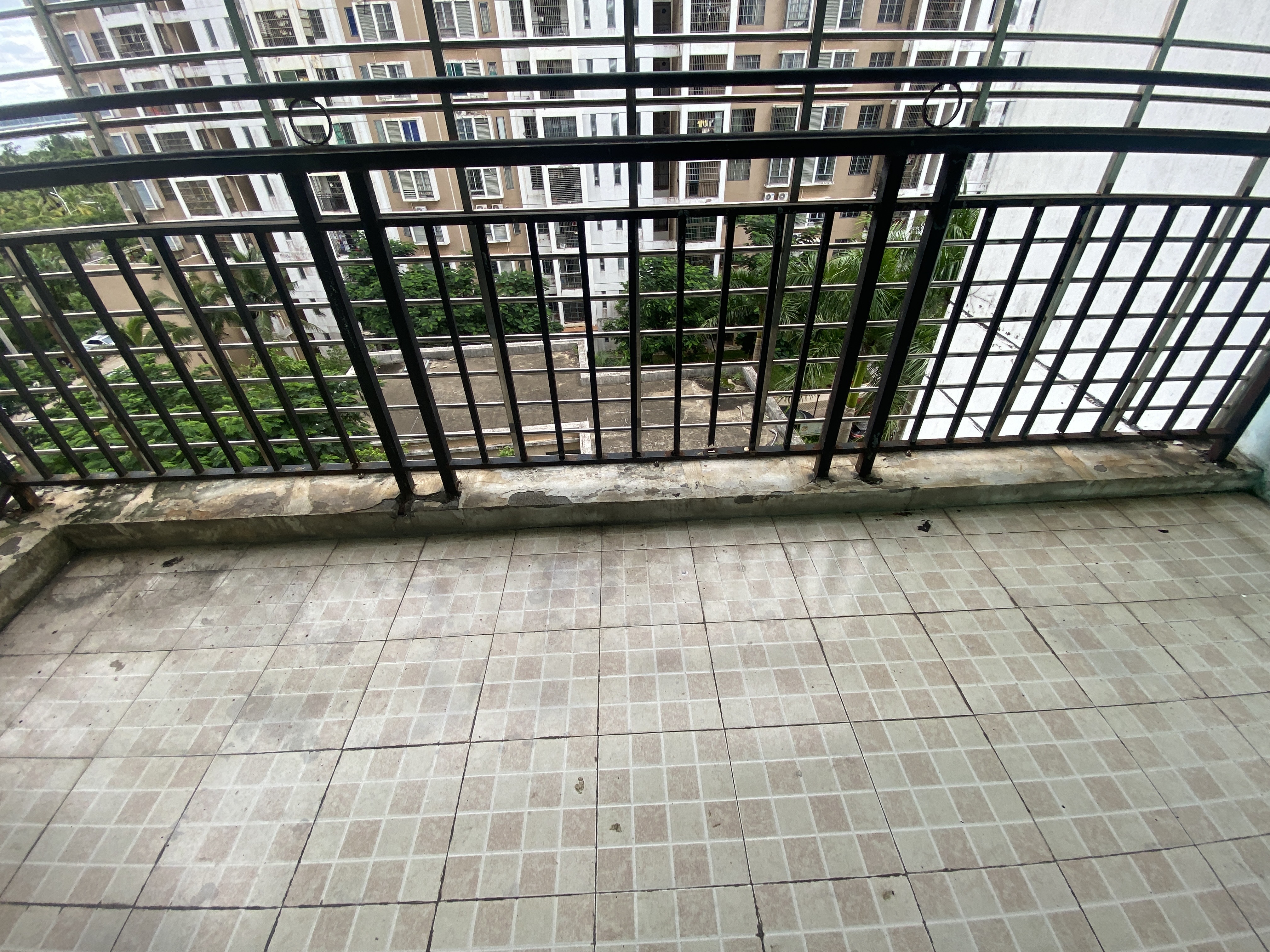 滨江新城 3室2厅1卫 2000.0元/月 滨江新城 3室2厅1卫 2000.0元/月室内图