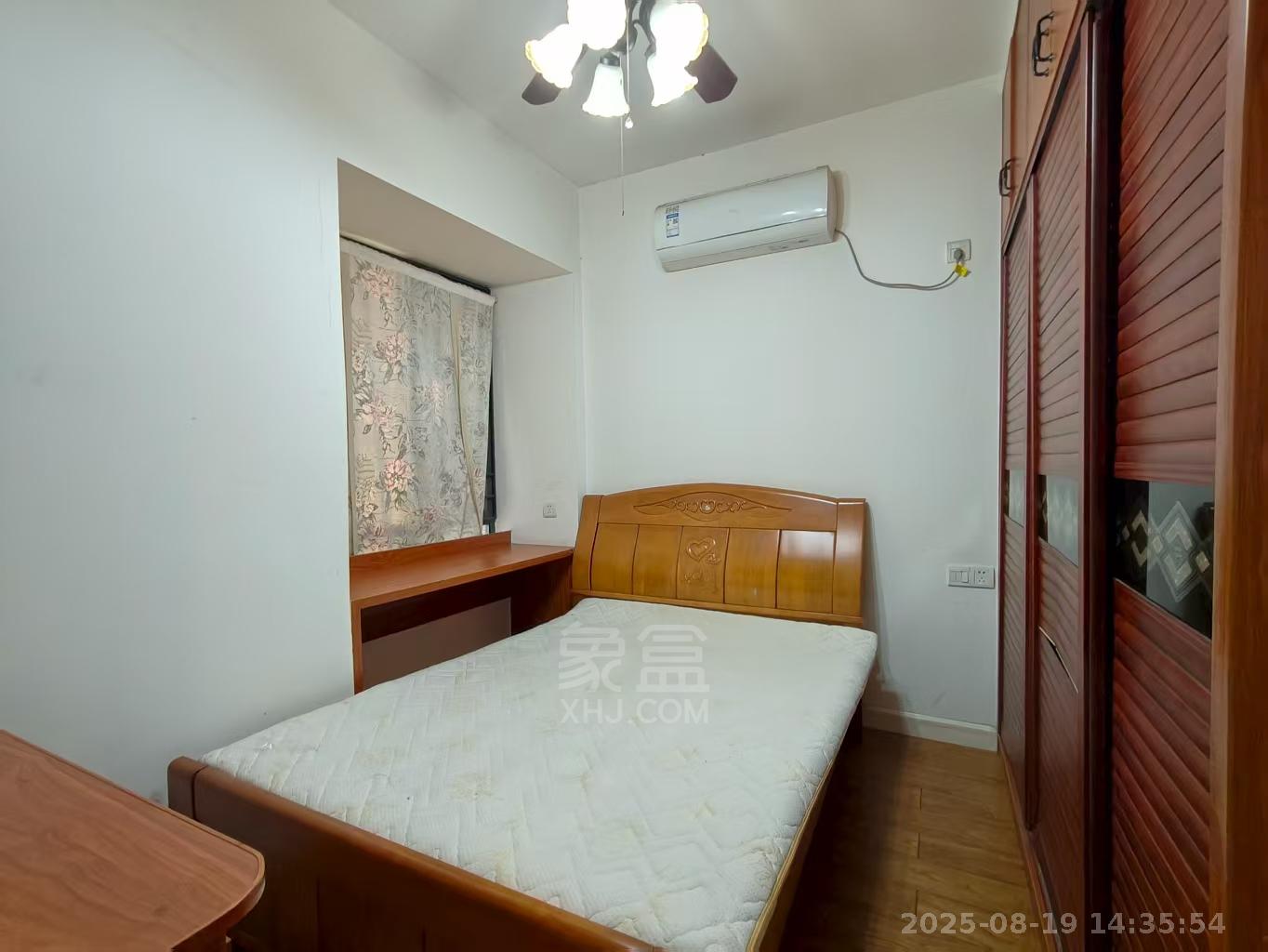 奥园广场 3室2厅2卫 2200.0元/月 奥园广场 3室2厅2卫 2200.0元/月室内图