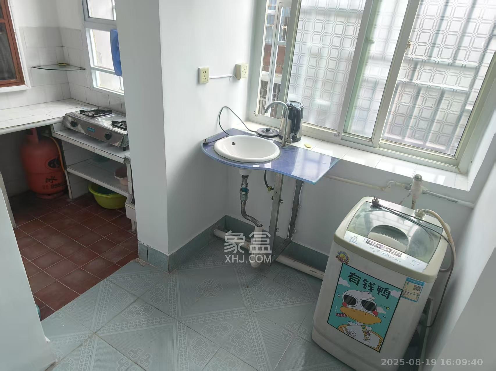 高正街散盘  2室1厅1卫    1400.0元/月室内图