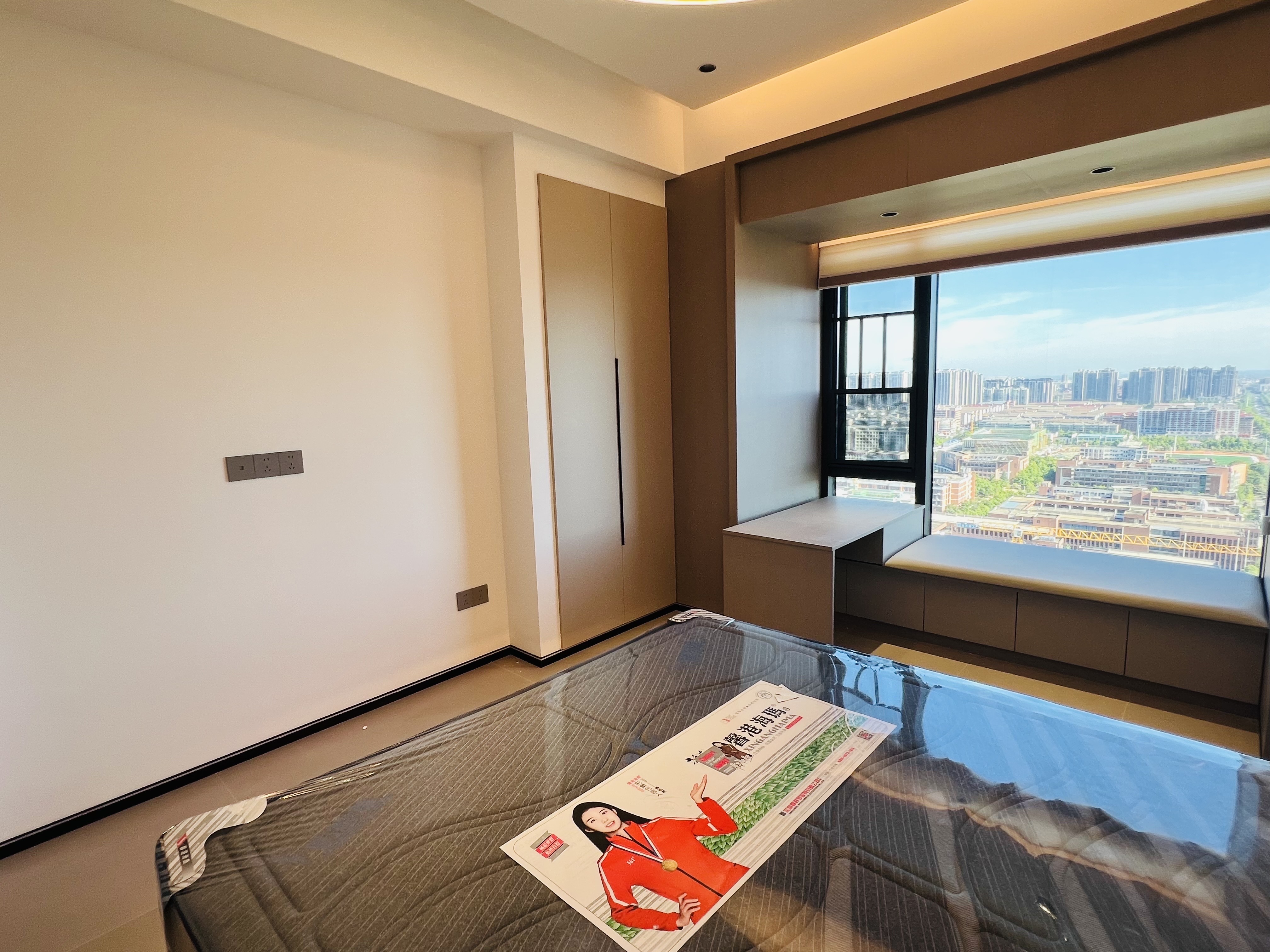 碧桂园壹中心 1室1厅1卫 1300.0元/月 碧桂园壹中心 1室1厅1卫 1300.0元/月室内图