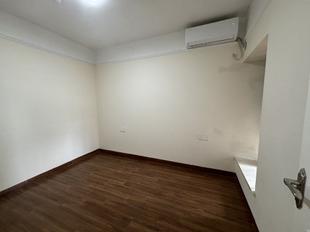 滨江世纪佳城（北区）  2室2厅1卫    2400.0元/月