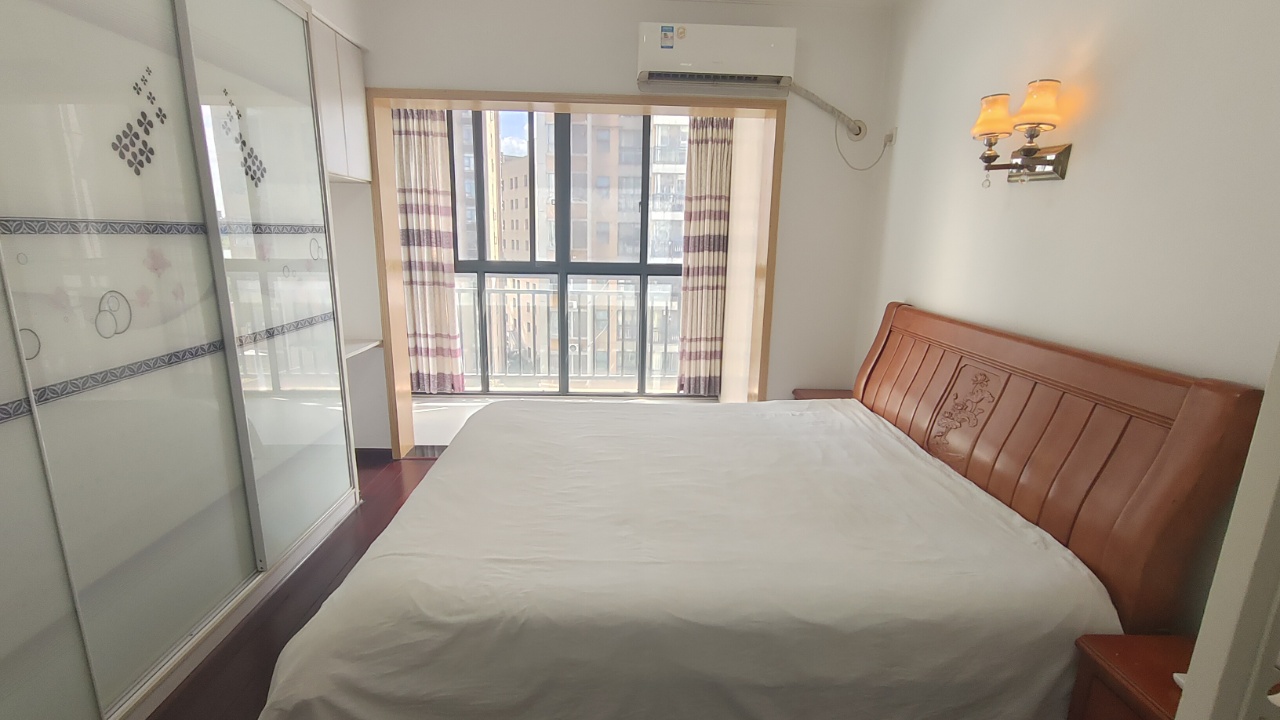 梓山湖公馆 1室1厅1卫 1400.0元/月 梓山湖公馆 1室1厅1卫 1400.0元/月室内图