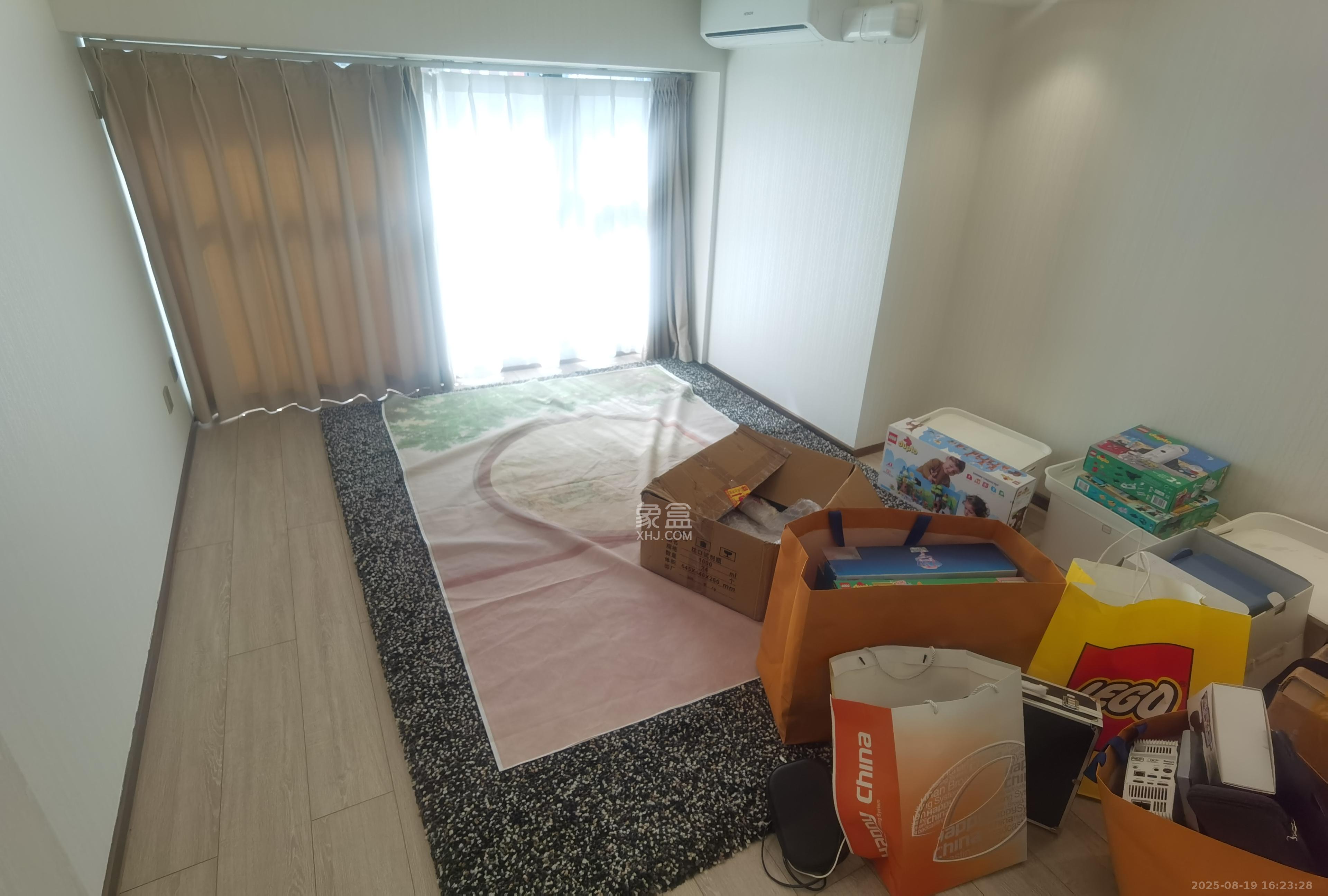 华远华时代 4室2厅2卫 4500.0元/月 华远华时代 4室2厅2卫 4500.0元/月室内图