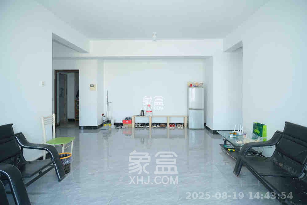 楚天馨苑 2室1厅1卫 1400.0元/月 楚天馨苑 2室1厅1卫 1400.0元/月室内图