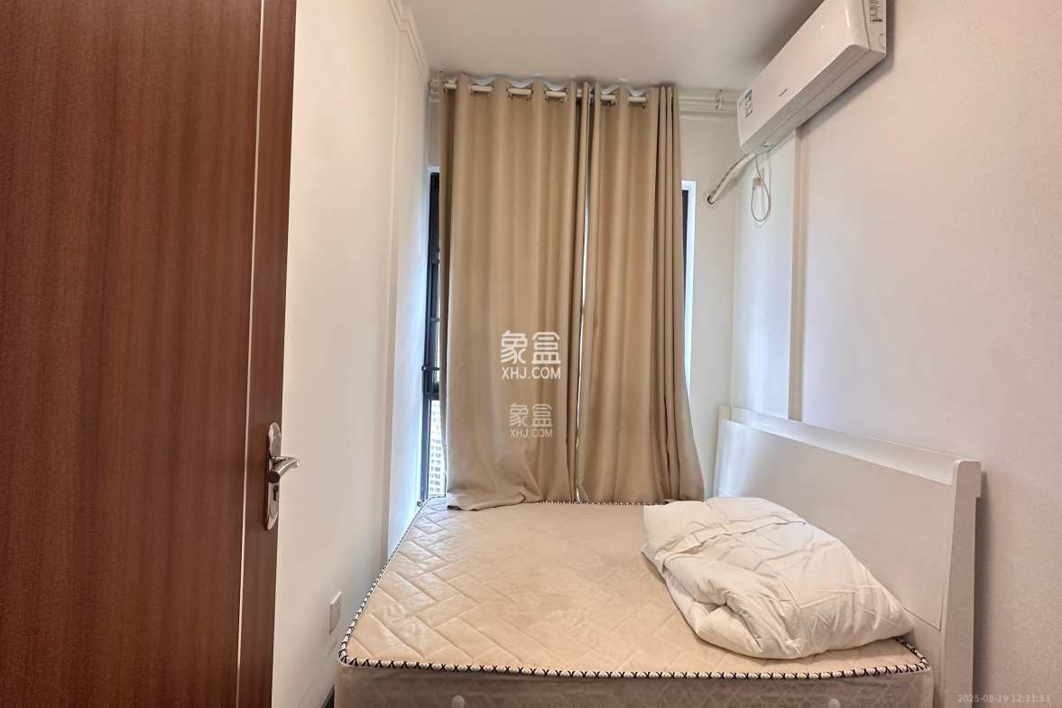 万润滨江天著 4室2厅2卫 2600.0元/月 万润滨江天著 4室2厅2卫 2600.0元/月室内图