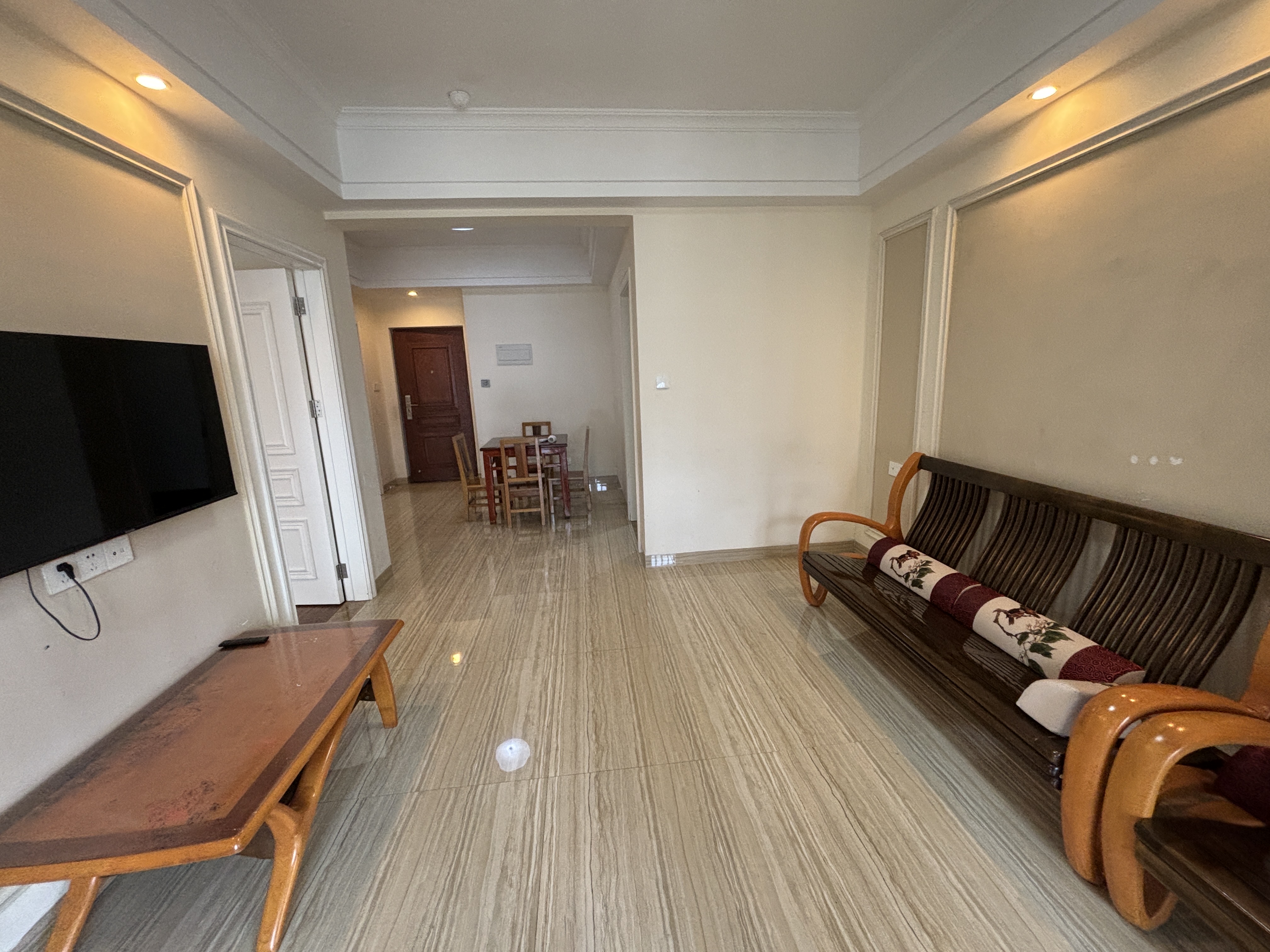 滨江世纪佳城(北区) 2室2厅1卫 2400.0元/月 滨江世纪佳城(北区) 2室2厅1卫 2400.0元/月室内图