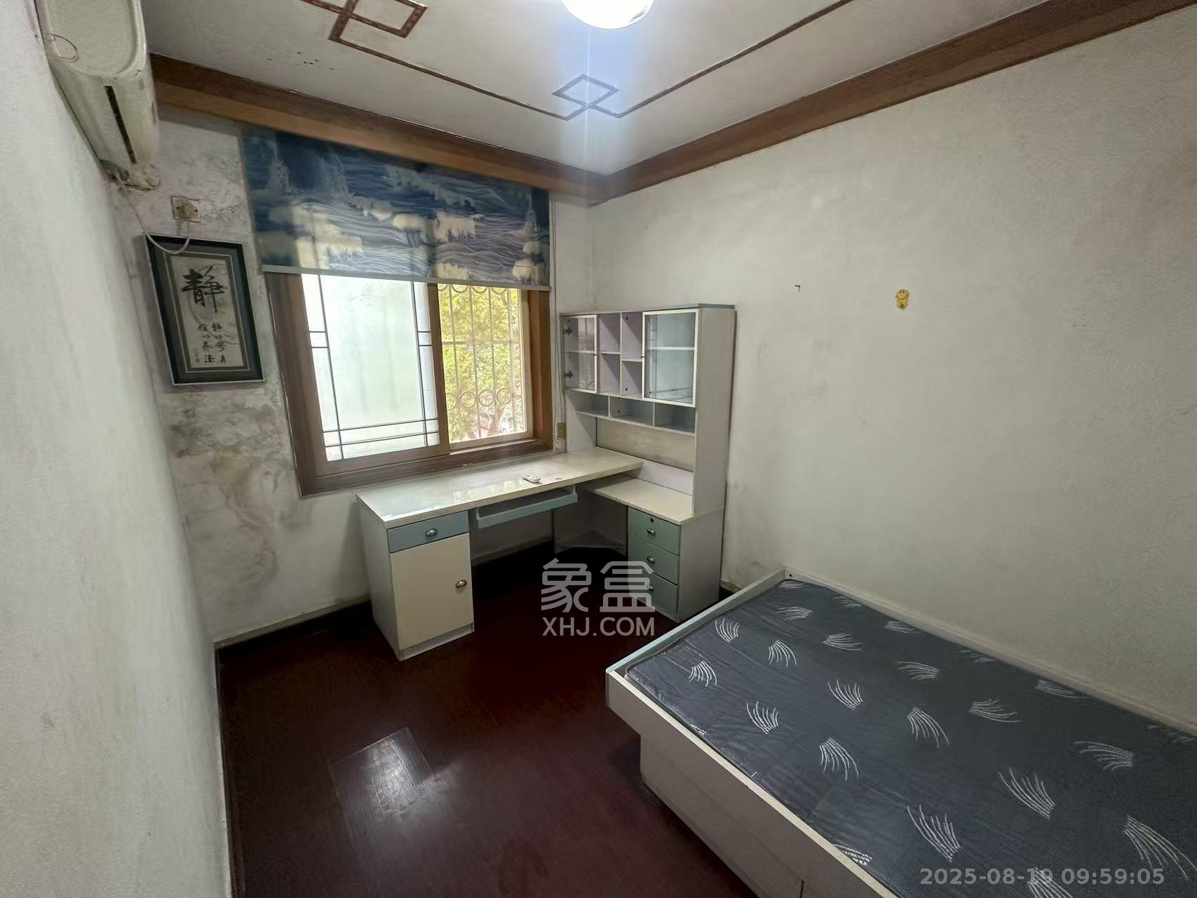 德政园  3室1厅1卫    1900.0元/月 德政园  3室1厅1卫    1900.0元/月室内图