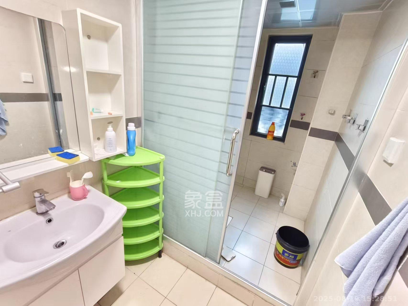 瑞都豪庭  3室2厅1卫   2200.00元/月室内图