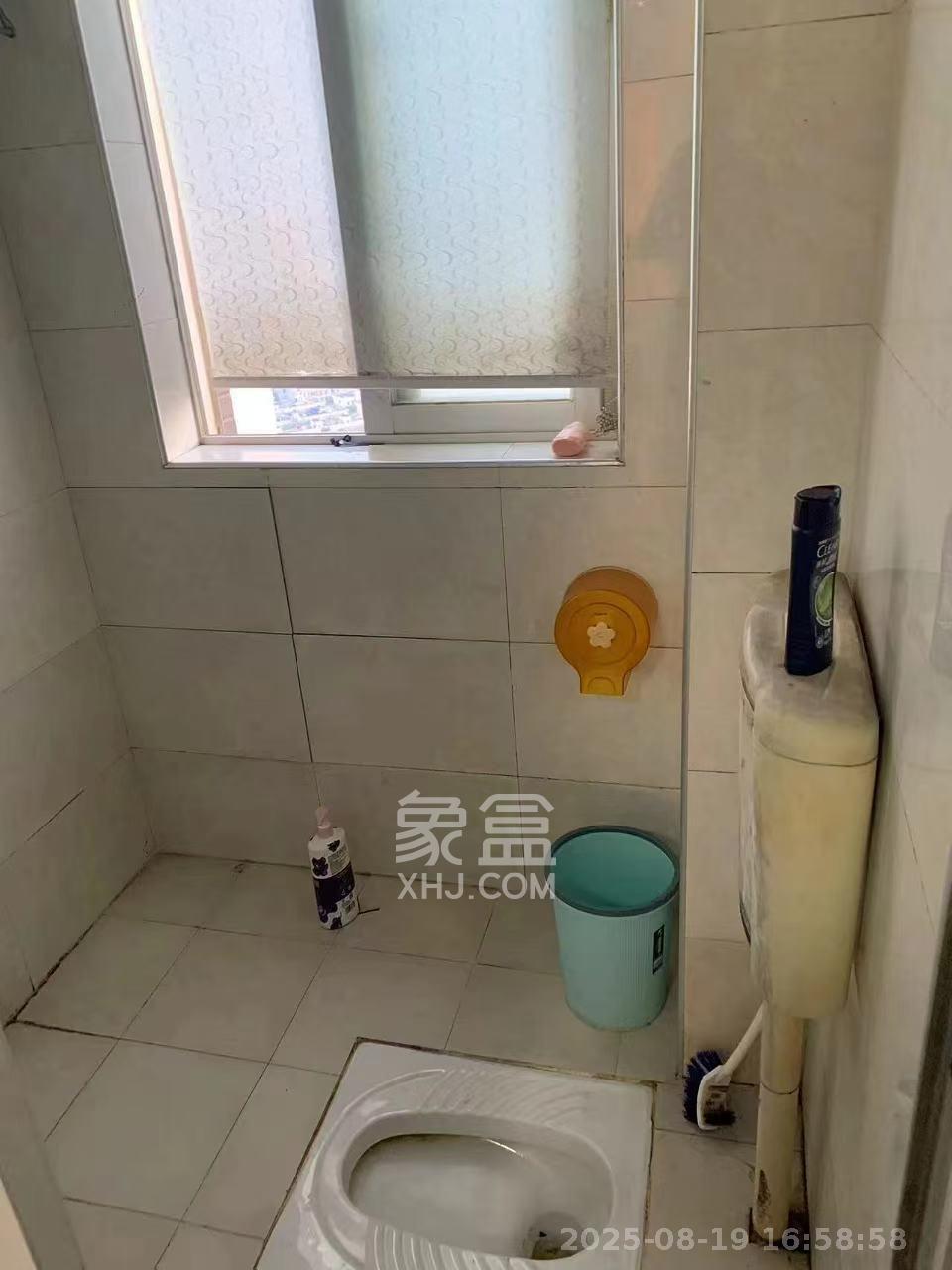 东门壹号家园  2室2厅1卫   2100.00元/月室内图1