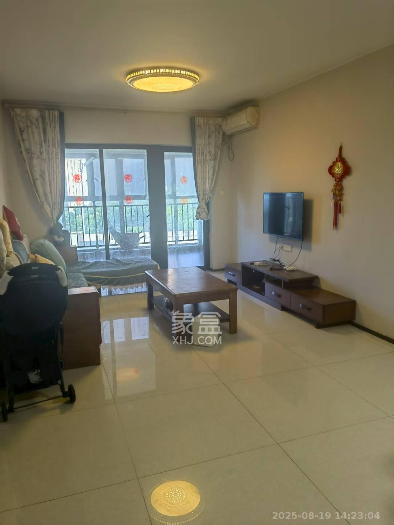 时代倾城二期  2室2厅1卫   1800.00元/月室内图1