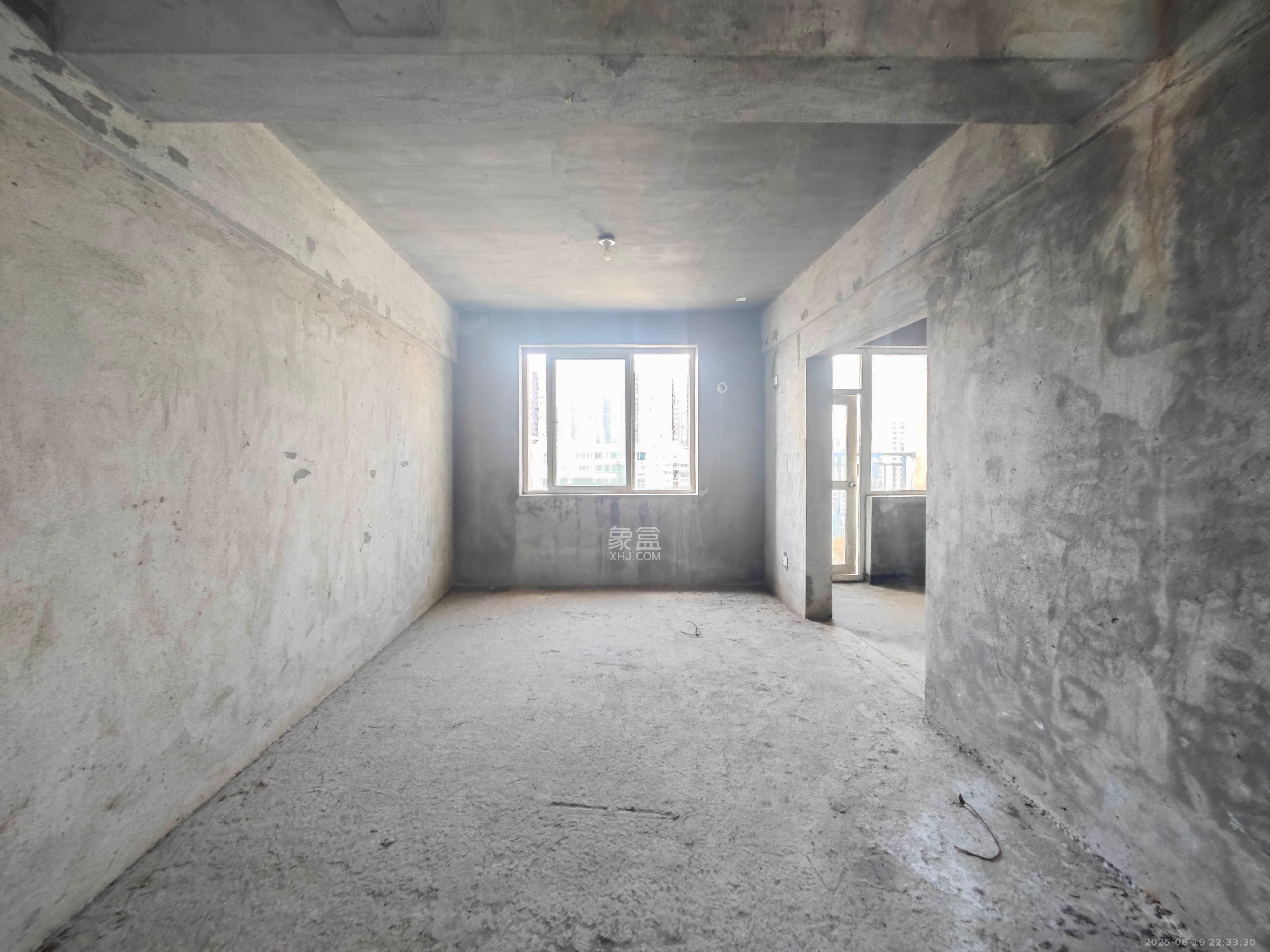 泰禹家园(彩云之翼家园一期、二期、三期) 5室2厅2卫 158.00万 泰禹家园(彩云之翼家园一期、二期、三期) 5室2厅2卫 158.00万其他