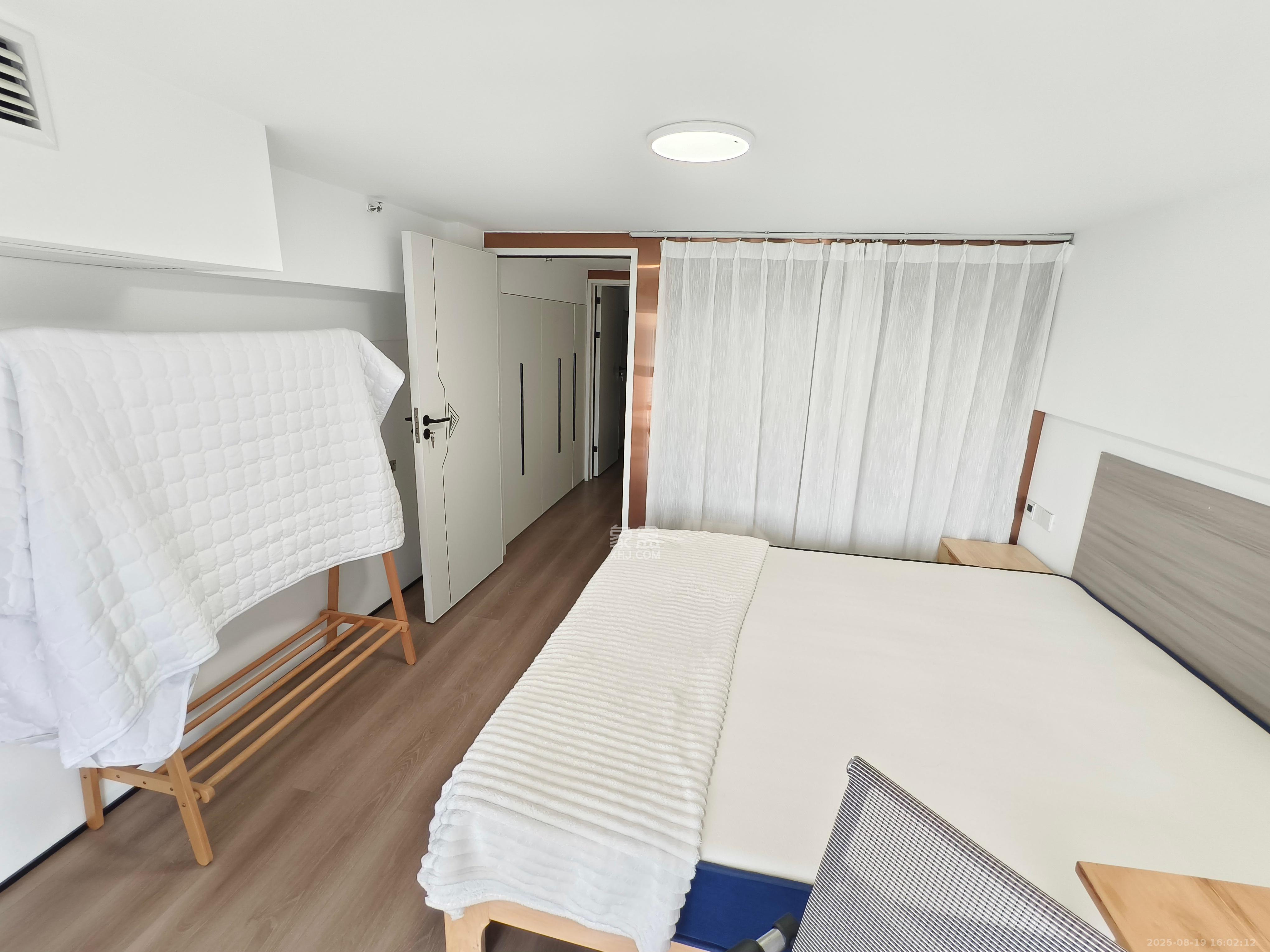 正荣梅溪紫阙台  2室1厅1卫   2500.00元/月室内图