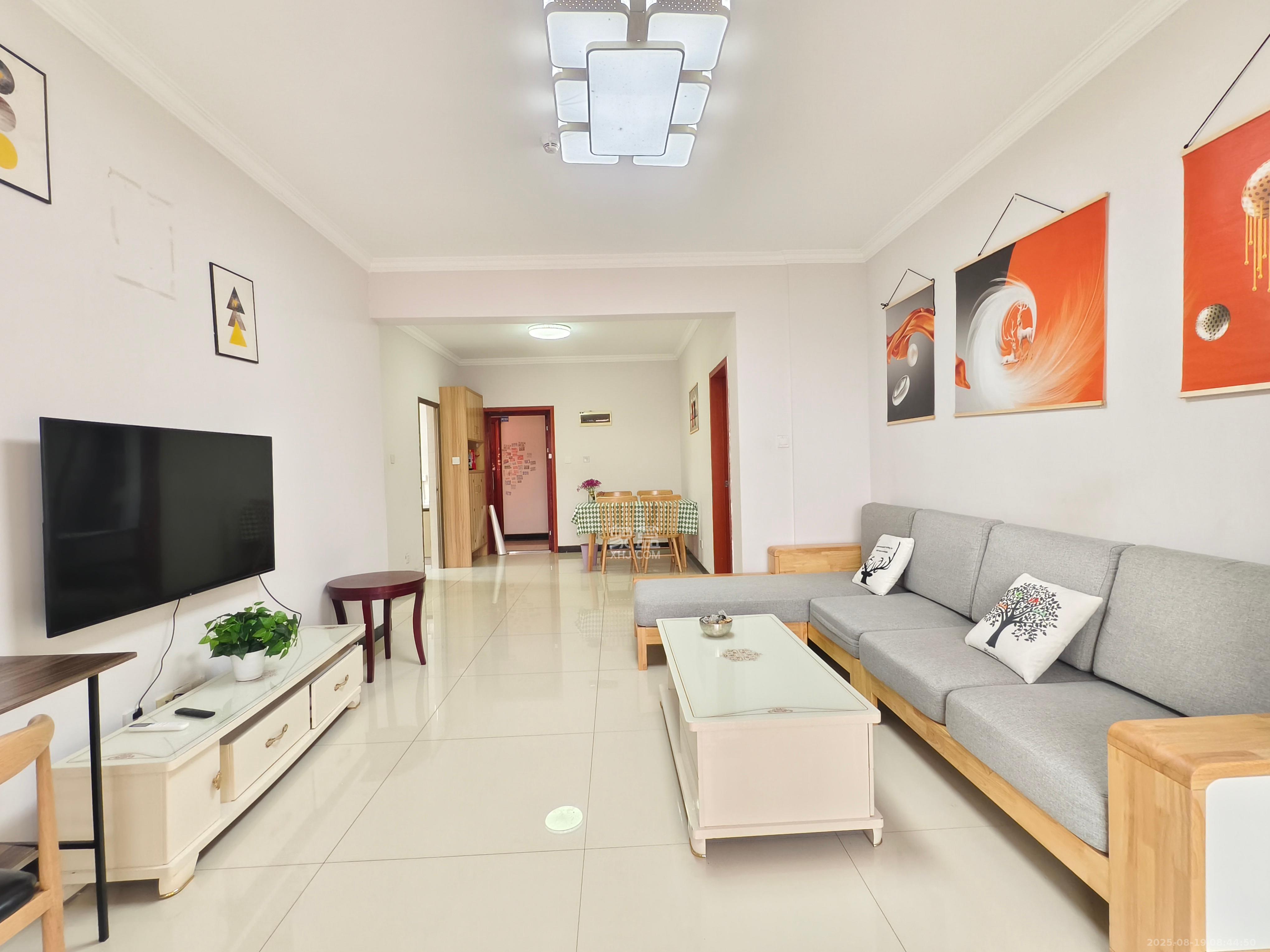 圭塘三小区 2室1厅1卫 2600.0元/月 圭塘三小区 2室1厅1卫 2600.0元/月室内图