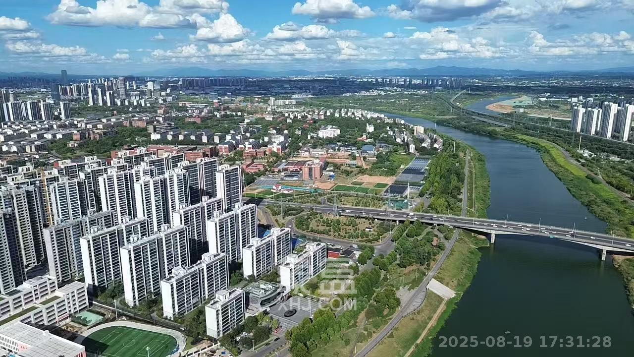 龙湖天璞  4室2厅3卫    4800.0元/月室内图