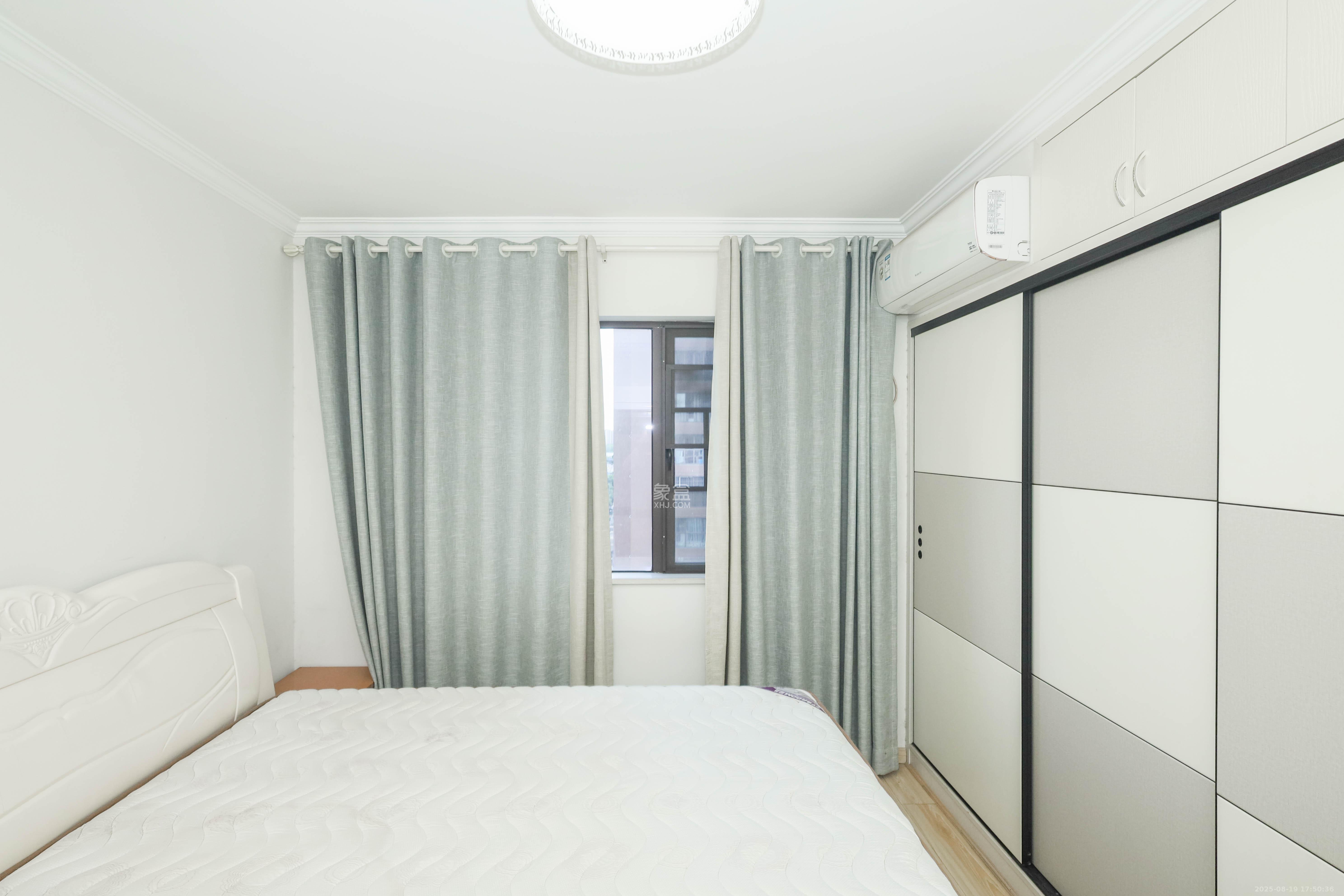 中冶中央公园 3室2厅2卫 105.0万 中冶中央公园 3室2厅2卫 105.0万卧室