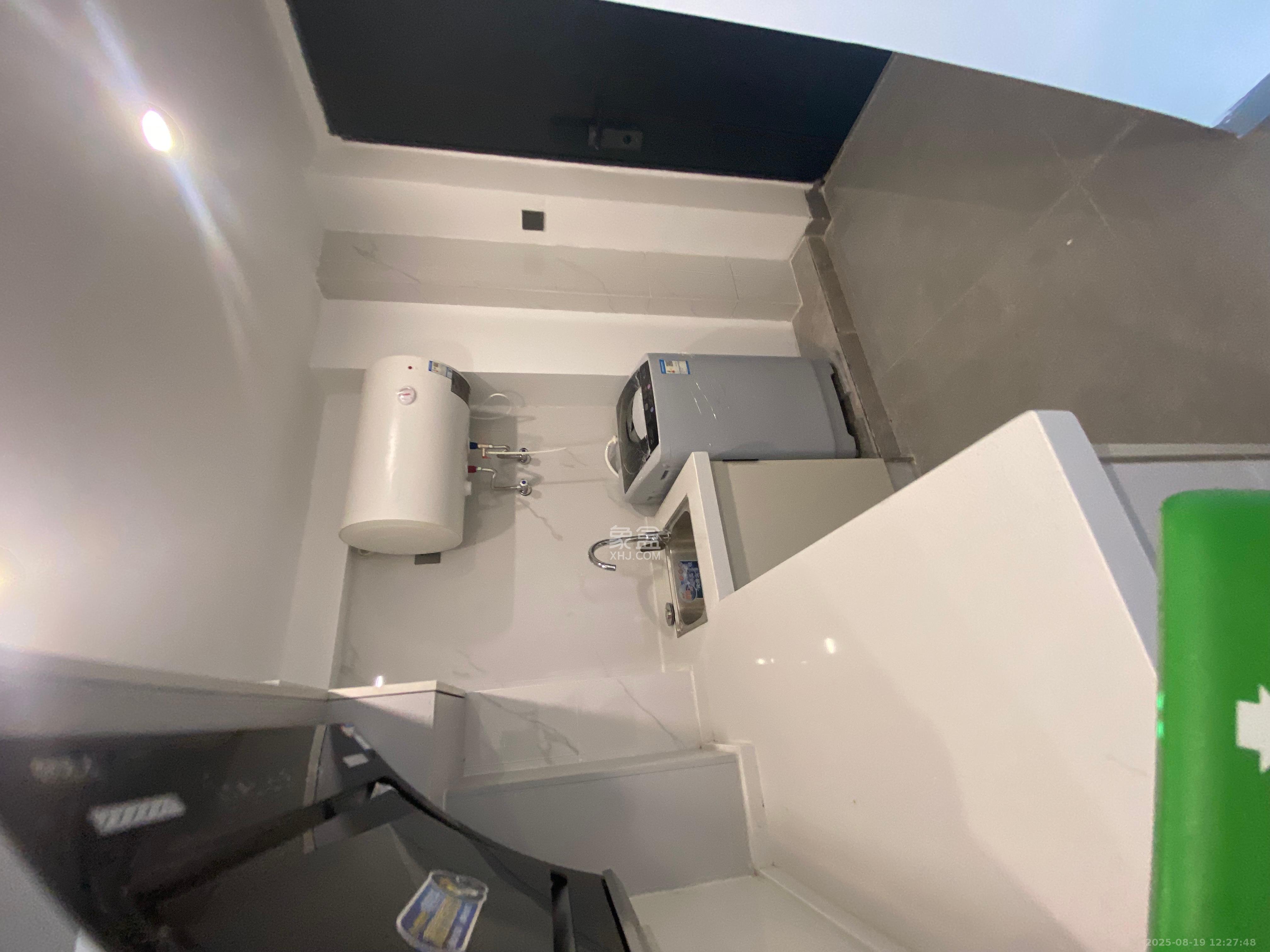 龙湖新壹城  1室0厅0卫    1400.0元/月 龙湖新壹城  1室0厅0卫    1400.0元/月室内图