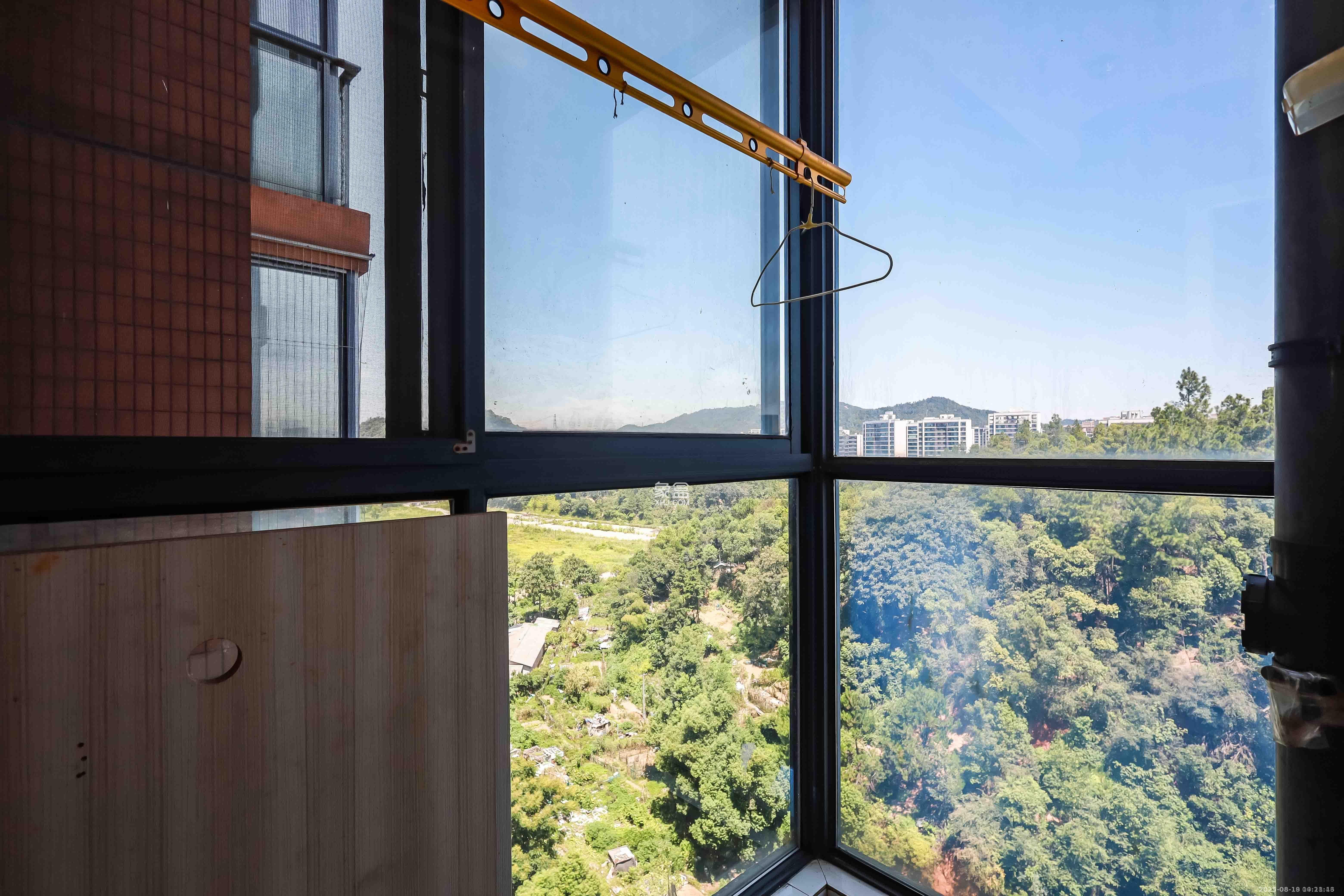 联美品格 3室2厅2卫 2800.0元/月 联美品格 3室2厅2卫 2800.0元/月室内图