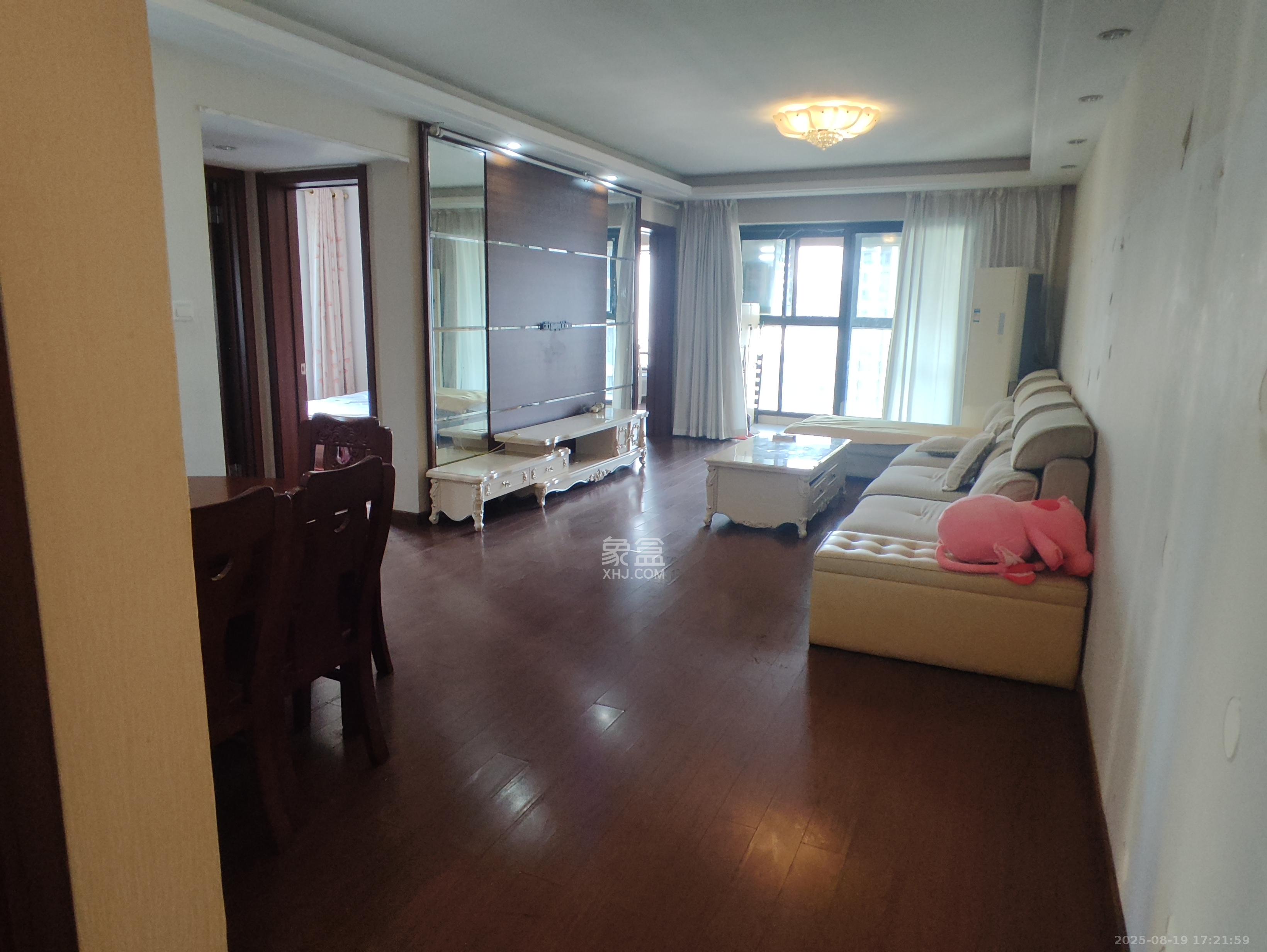 万科金域华府一期 3室1厅1卫 2700.0元/月 万科金域华府一期 3室1厅1卫 2700.0元/月室内图