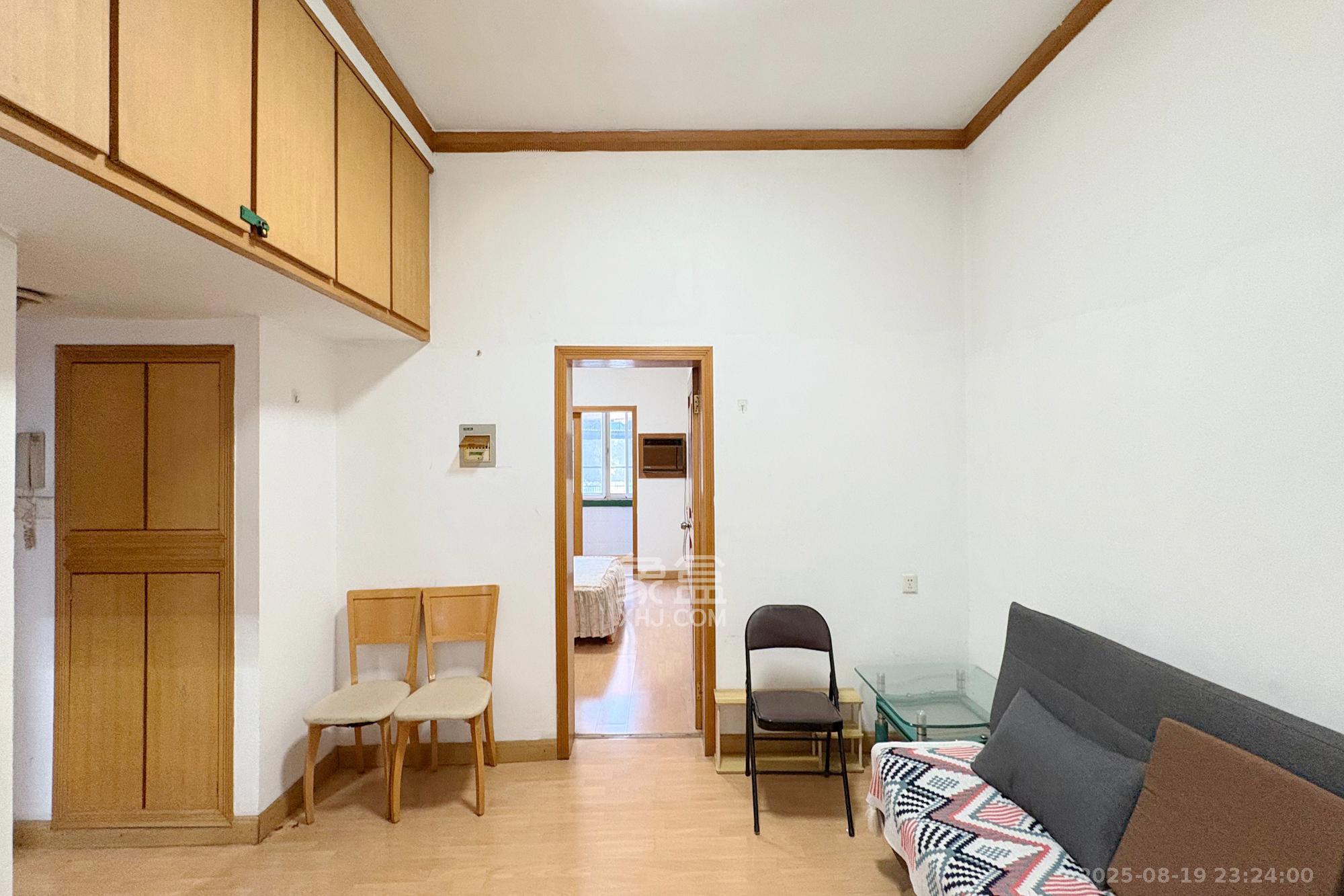 燕山街社区  2室1厅1卫   38.00万