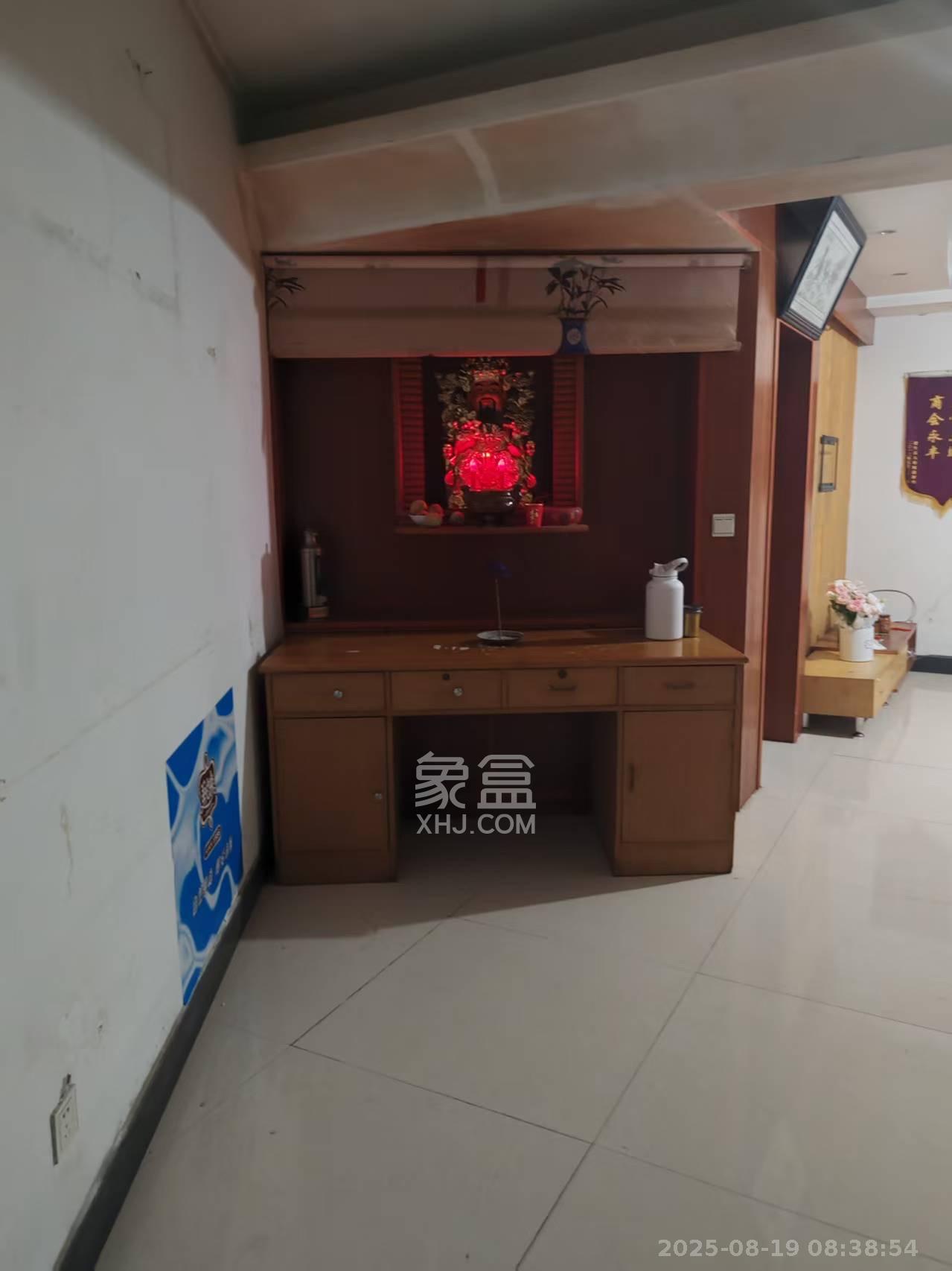 芙蓉蓉苑  2室2厅2卫    2500.0元/月室内图