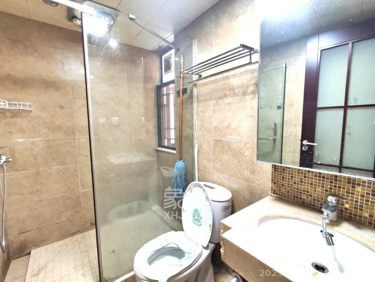 珠江花城四期花盛 3室2厅2卫 3000.0元/月 珠江花城四期花盛 3室2厅2卫 3000.0元/月室内图