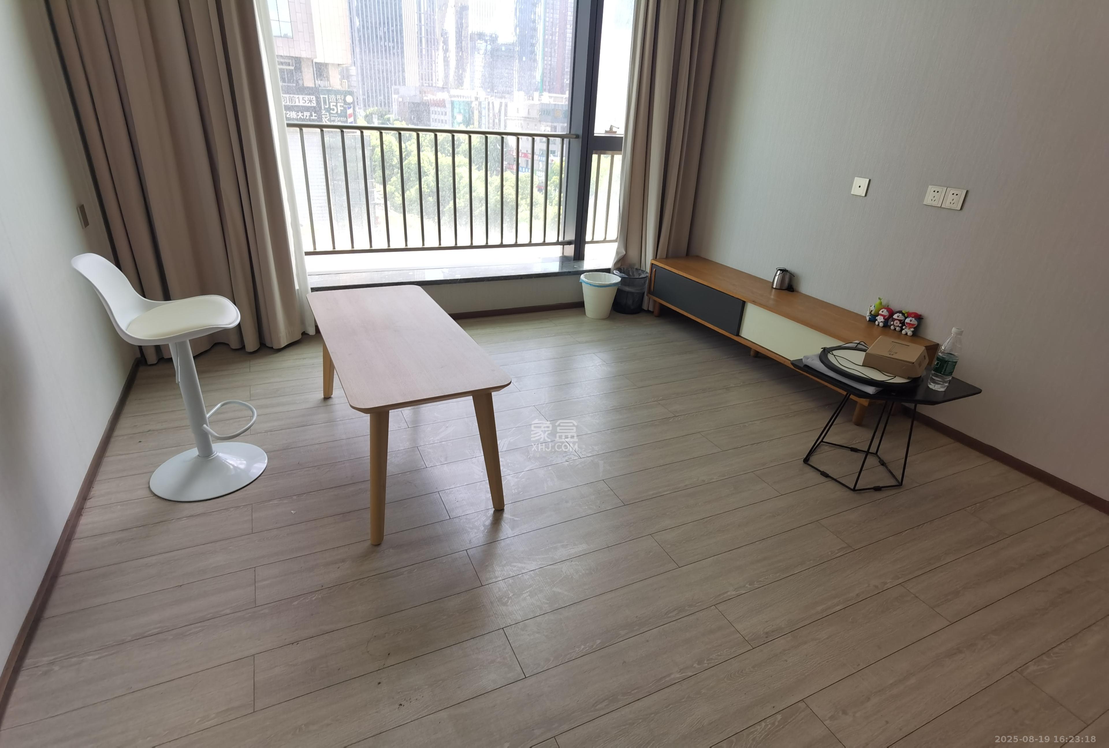 华远华时代 4室2厅2卫 4500.0元/月 华远华时代 4室2厅2卫 4500.0元/月室内图