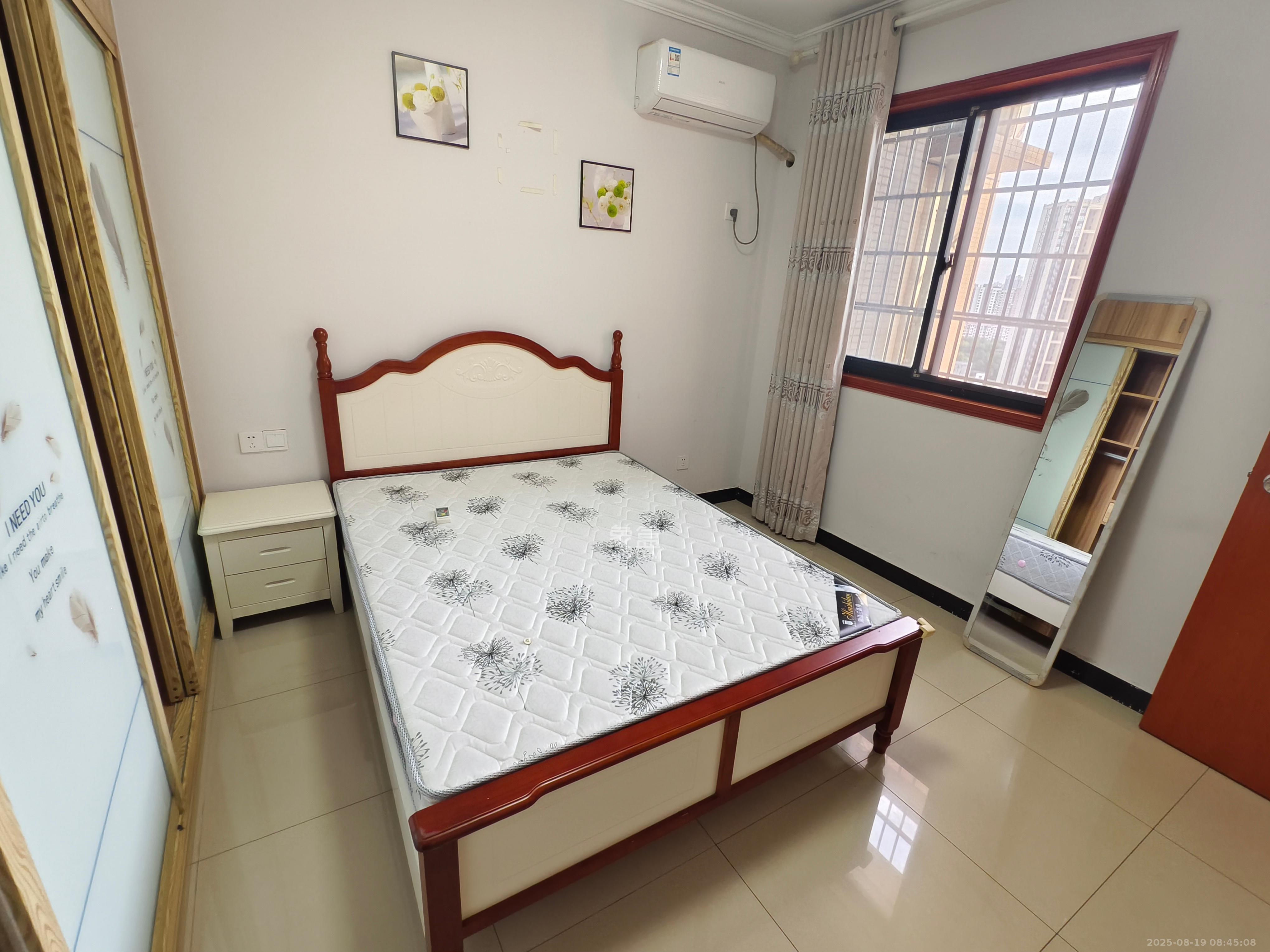 圭塘三小区 2室1厅1卫 2600.0元/月 圭塘三小区 2室1厅1卫 2600.0元/月室内图