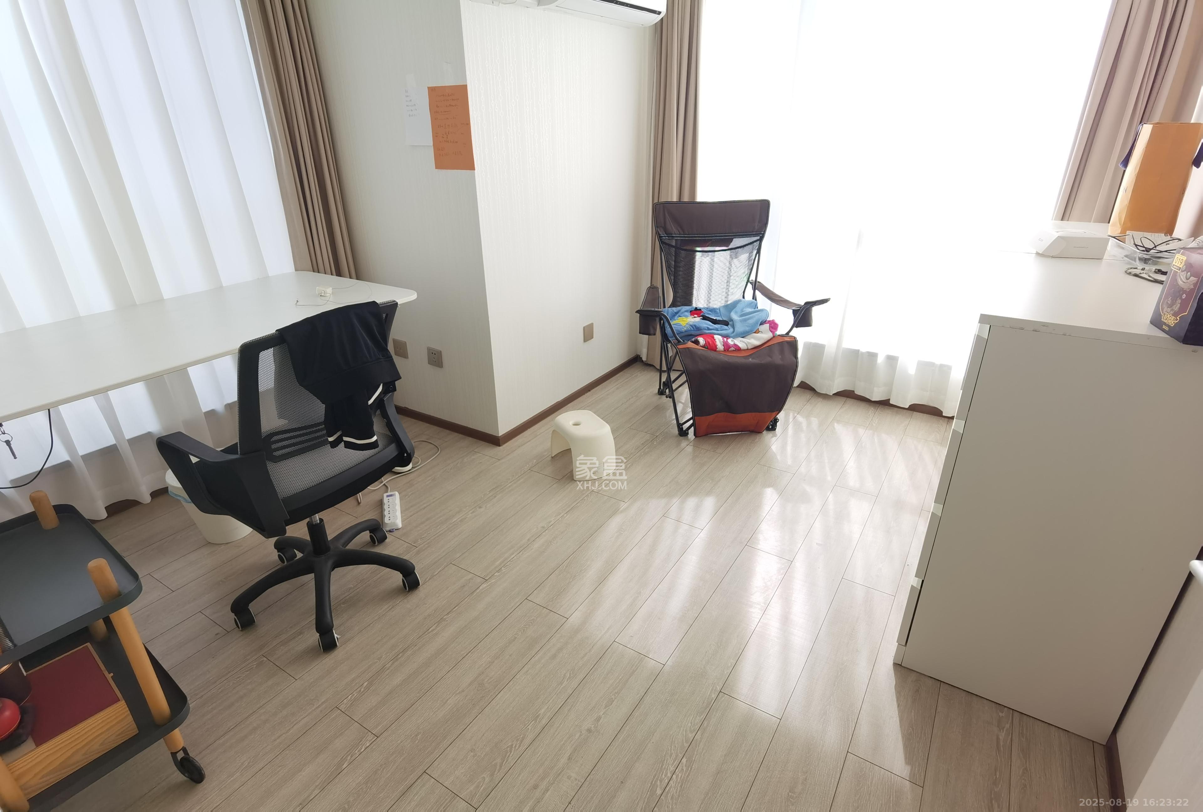 华远华时代 4室2厅2卫 4500.0元/月 华远华时代 4室2厅2卫 4500.0元/月室内图