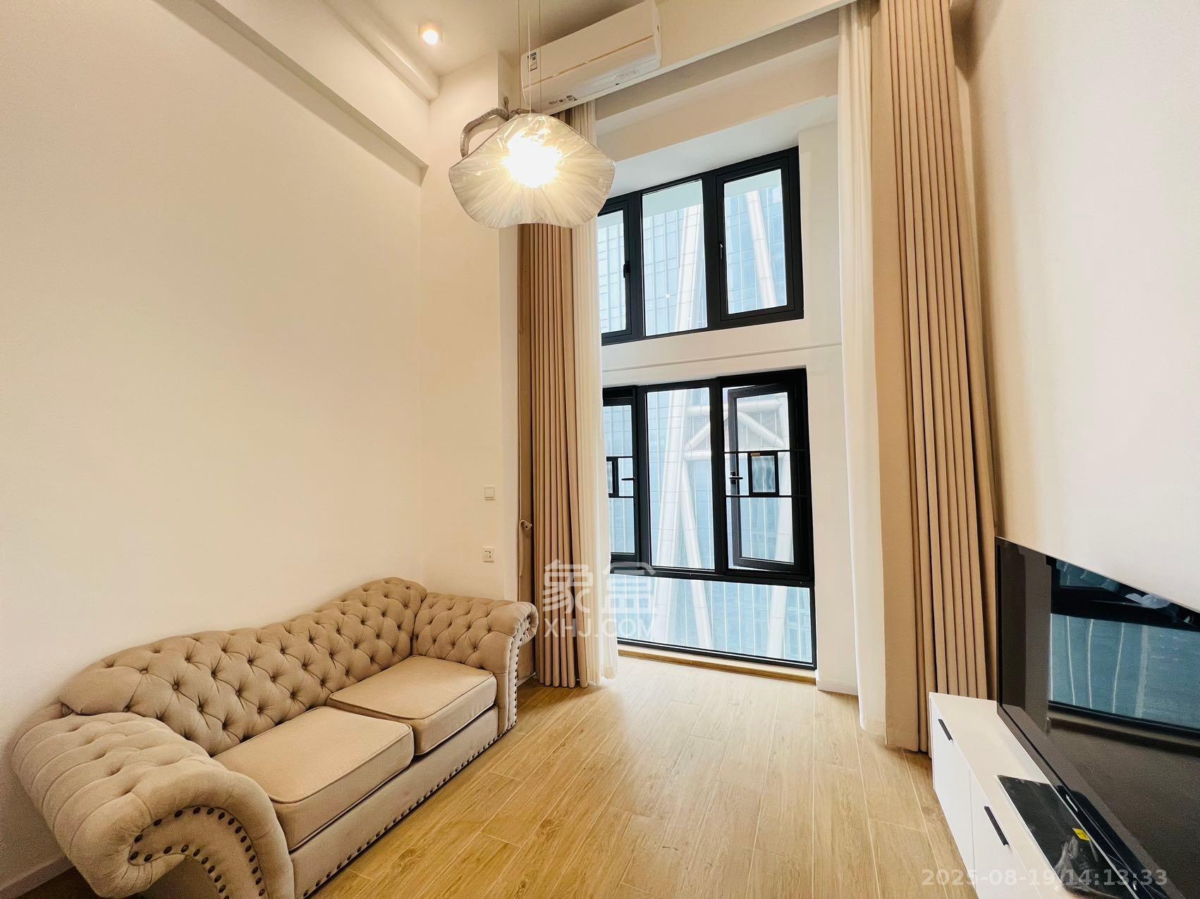 启迪协信中心  1室1厅1卫    2500.0元/月 启迪协信中心  1室1厅1卫    2500.0元/月