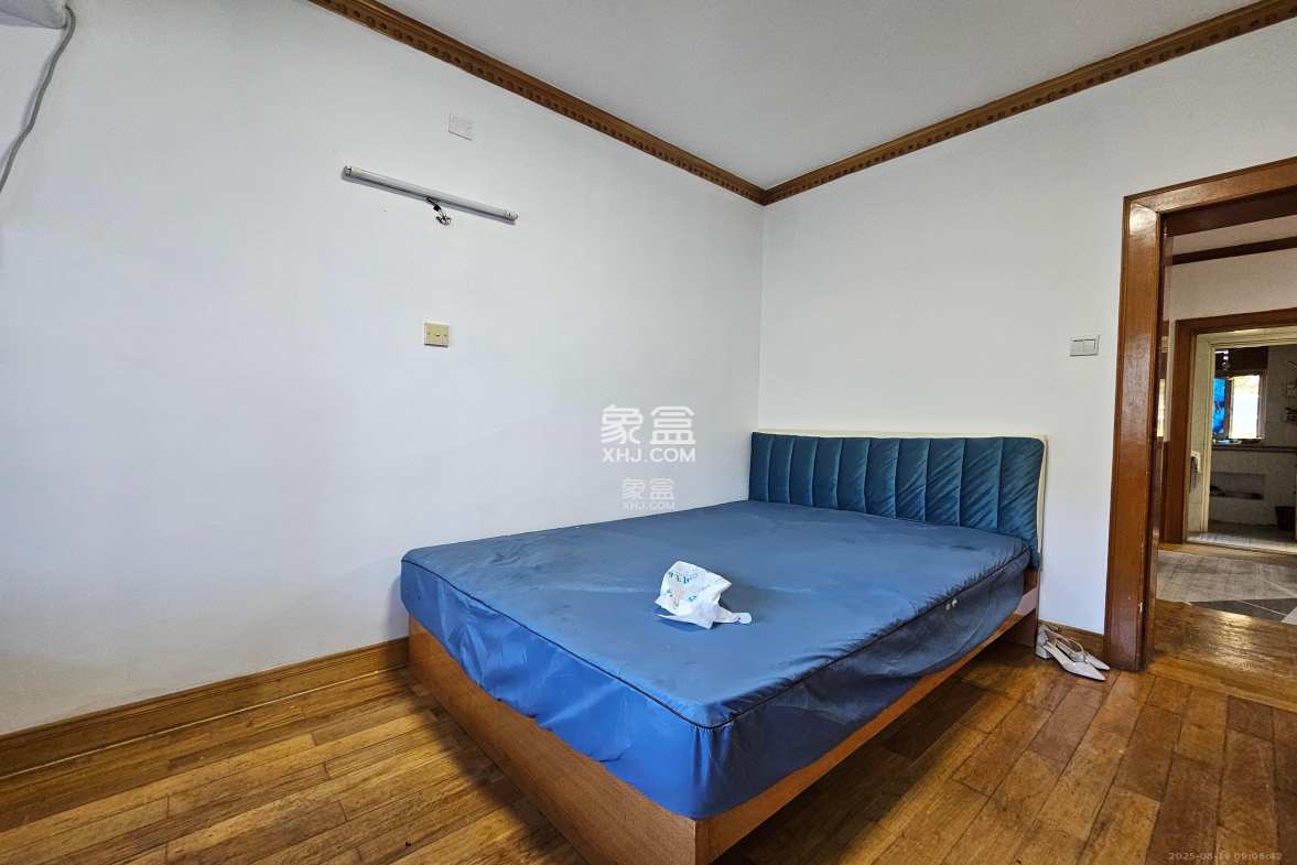 五水厂宿舍  2室1厅1卫    1700.0元/月 五水厂宿舍  2室1厅1卫    1700.0元/月室内图