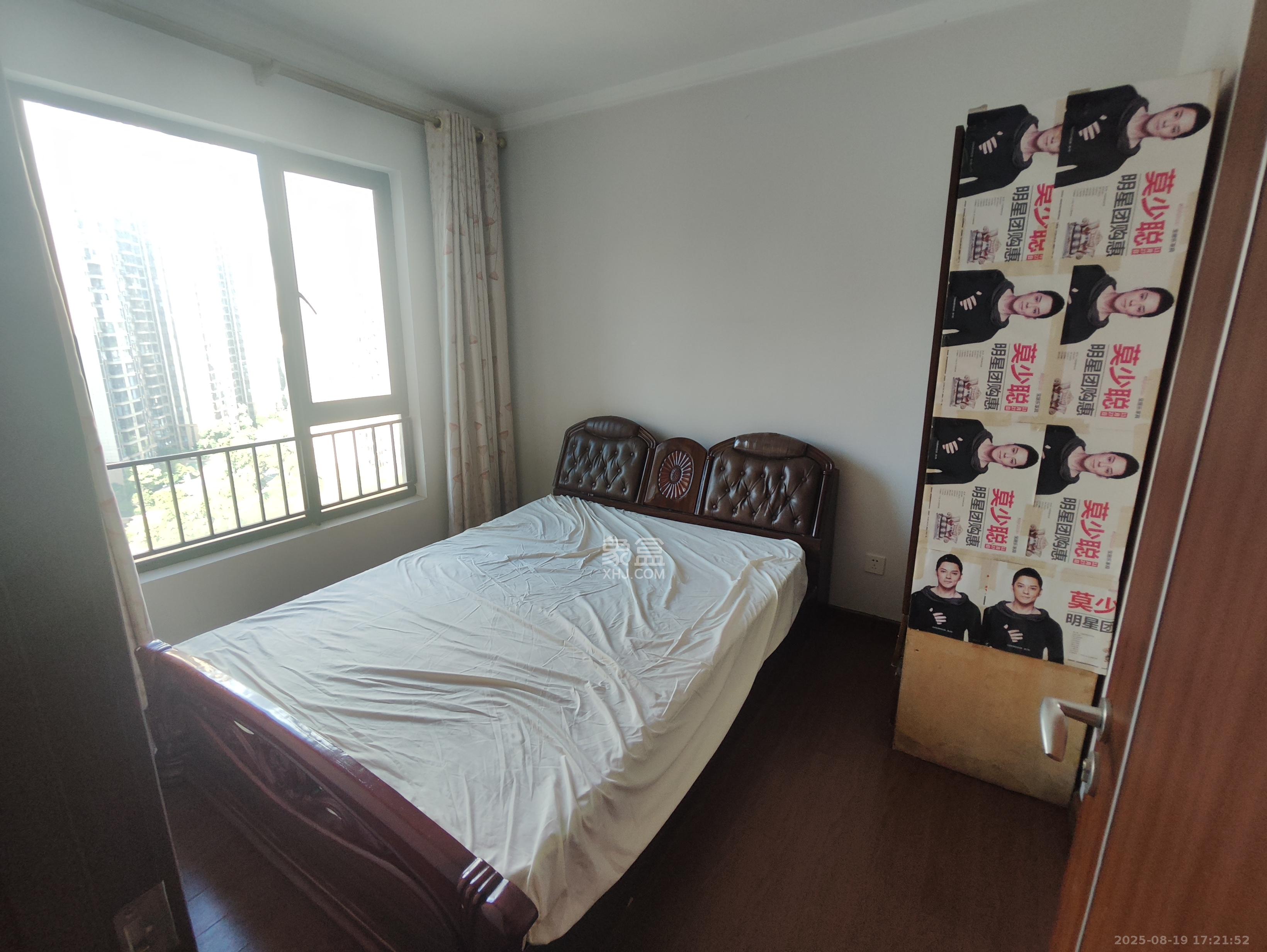 万科金域华府一期 3室1厅1卫 2700.0元/月 万科金域华府一期 3室1厅1卫 2700.0元/月室内图