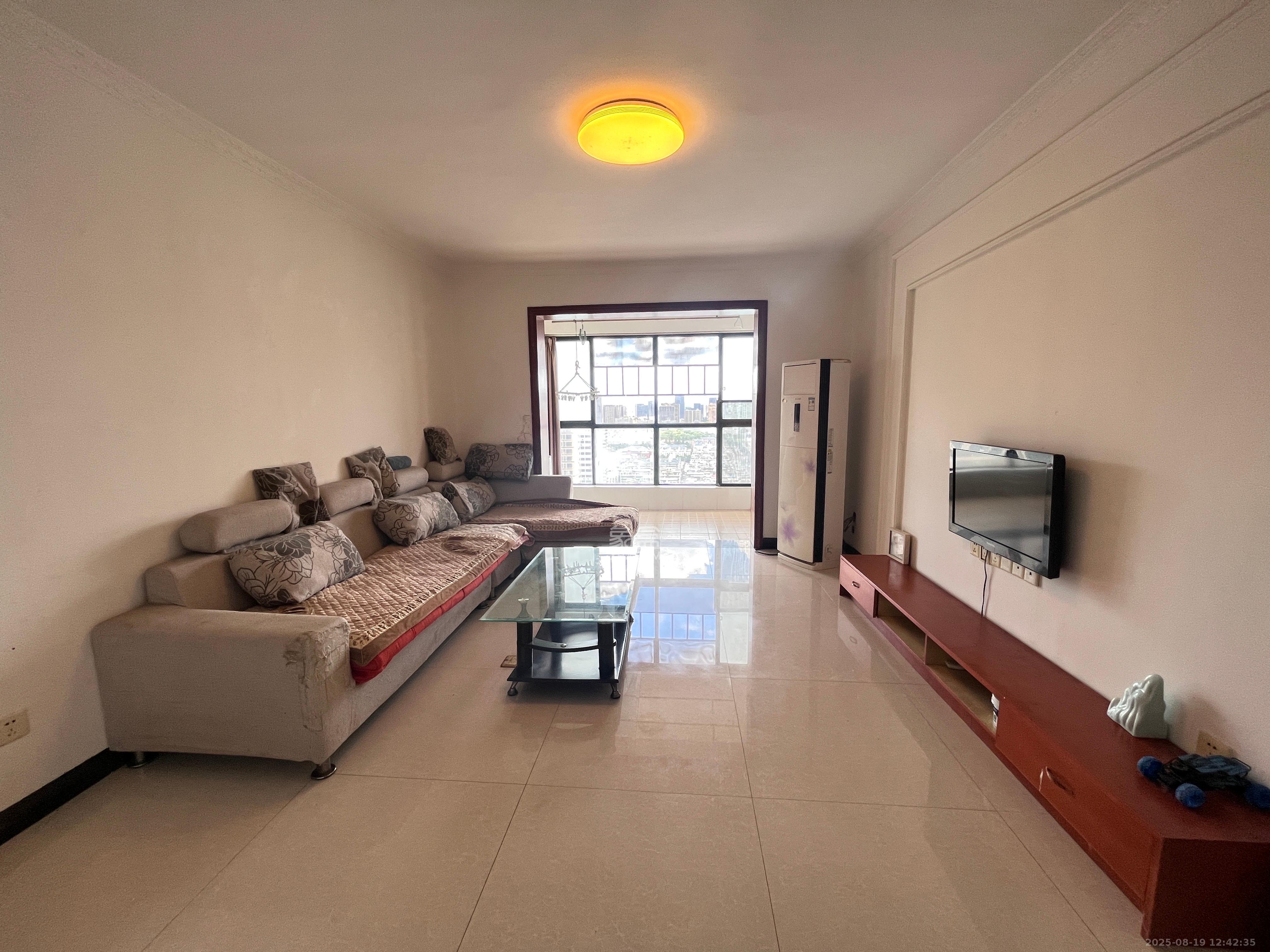 东玺门 2室2厅1卫 2500.0元/月 东玺门 2室2厅1卫 2500.0元/月室内图