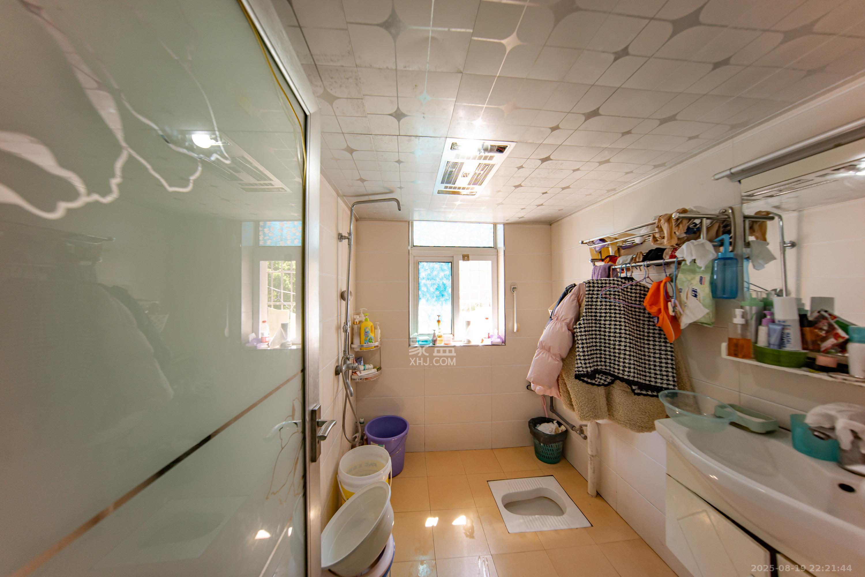 枫华府第 1室2厅1卫 46.0万 枫华府第 1室2厅1卫 46.0万卫生间