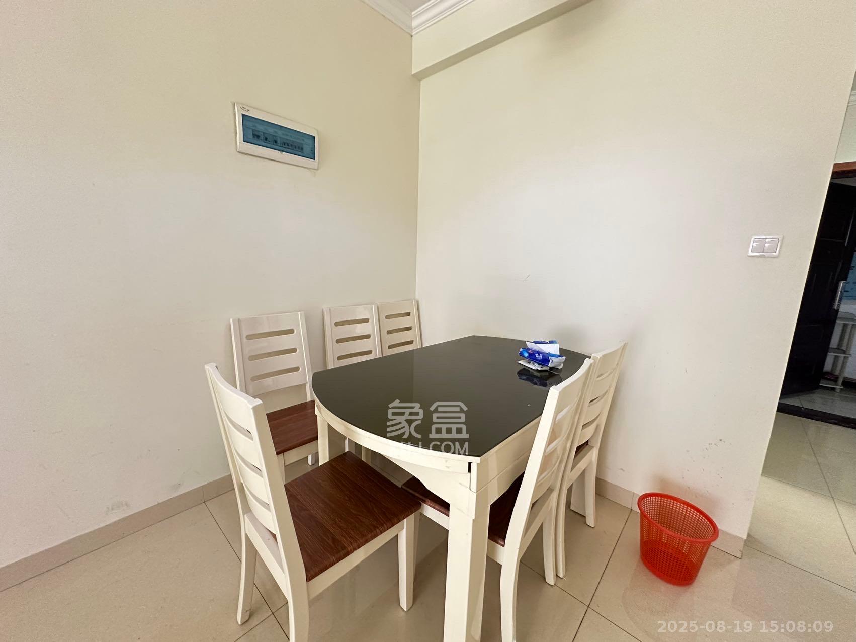 大鸿杰座 1室0厅0卫 3200.0元/月 大鸿杰座 1室0厅0卫 3200.0元/月室内图