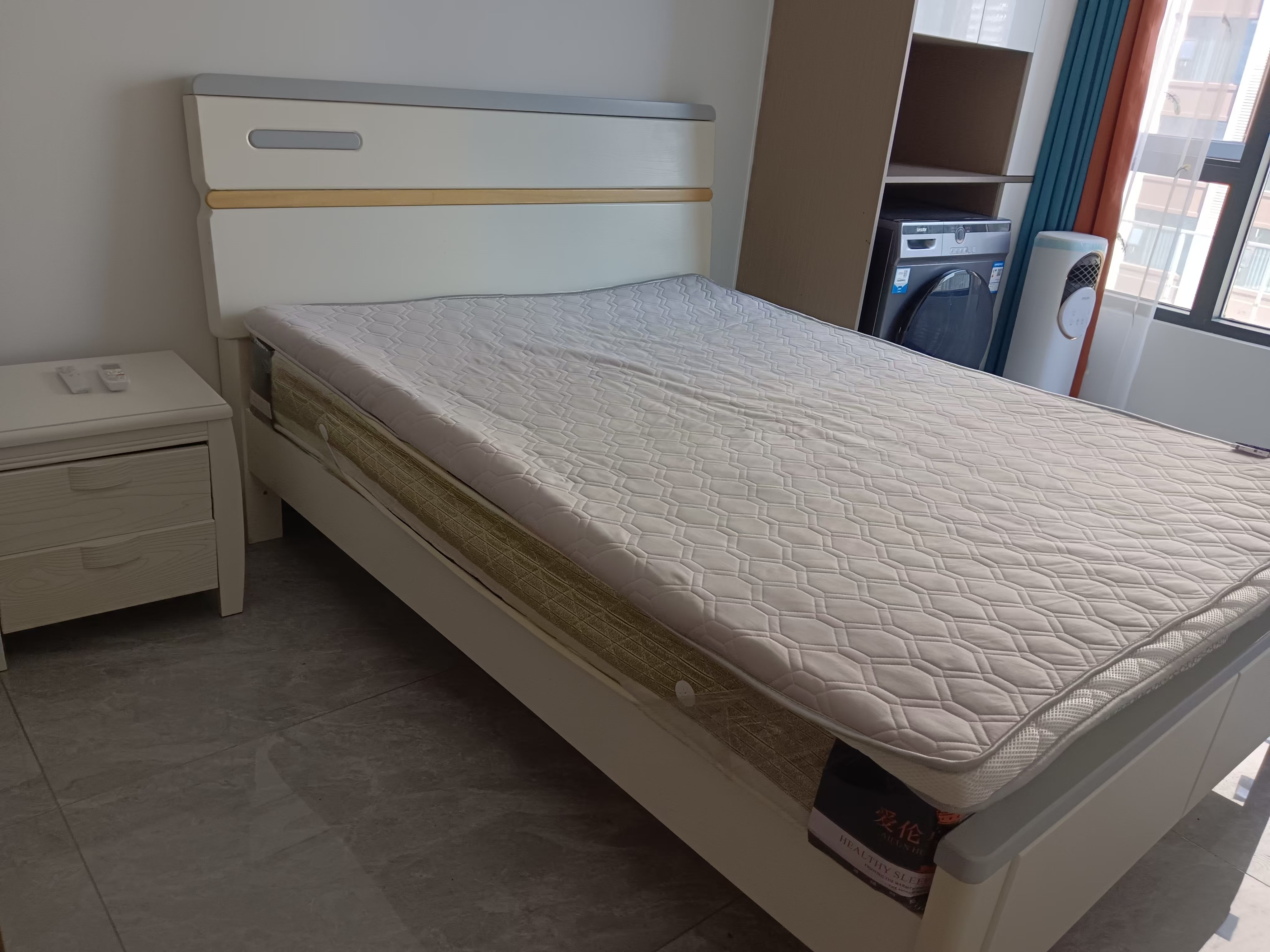 俊景万和城  2室1厅1卫   1700.00元/月室内图