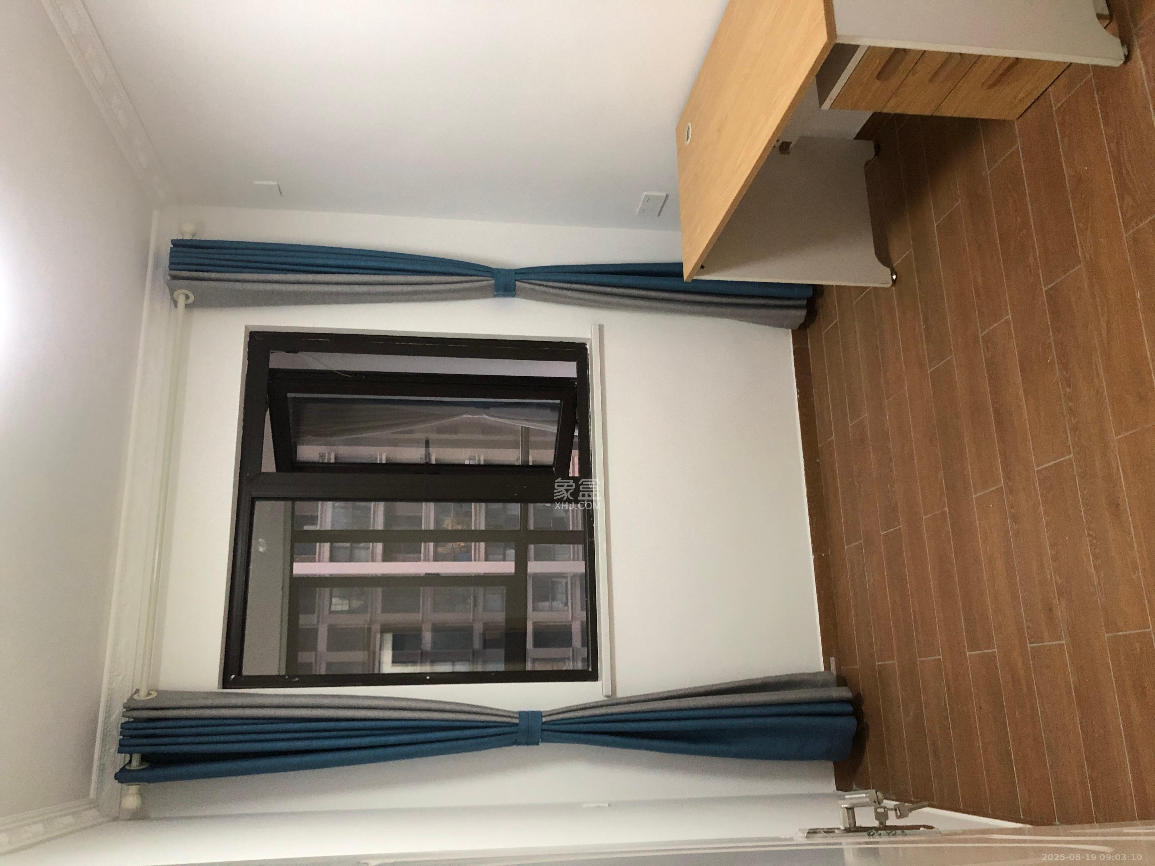 融创融公馆(融创臻苑)  3室2厅1卫    1800.0元/月 融创融公馆(融创臻苑)  3室2厅1卫    1800.0元/月室内图