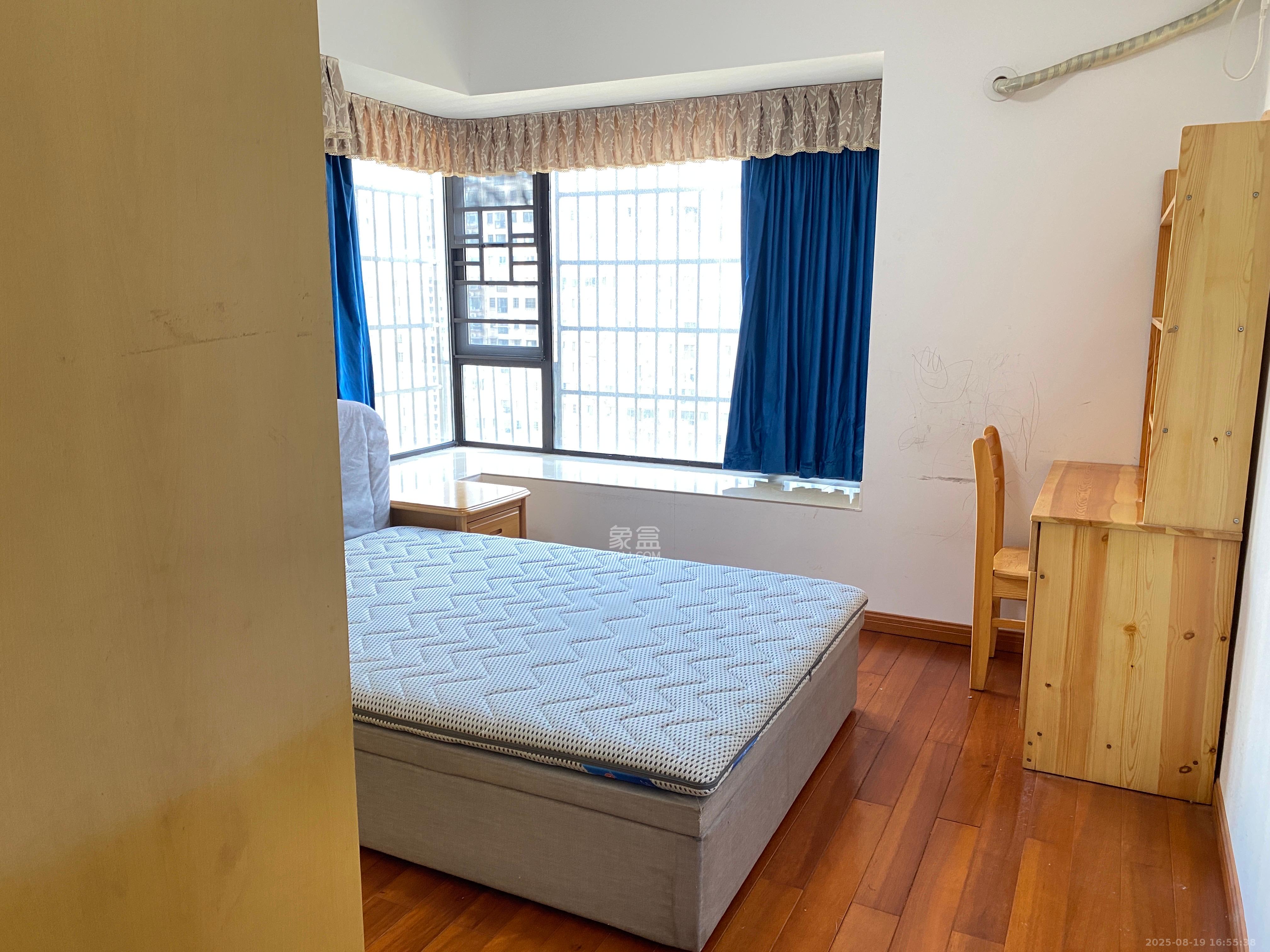 钰龙天下二期（钰龙佳园）  3室2厅1卫    2200.0元/月室内图