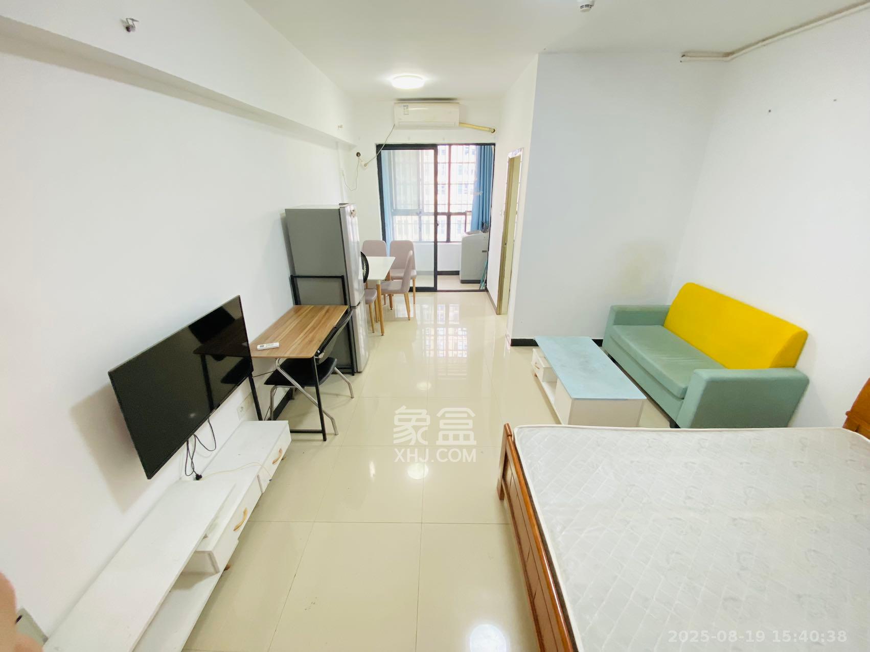 圭塘三小区  1室1厅1卫    1650.0元/月室内图