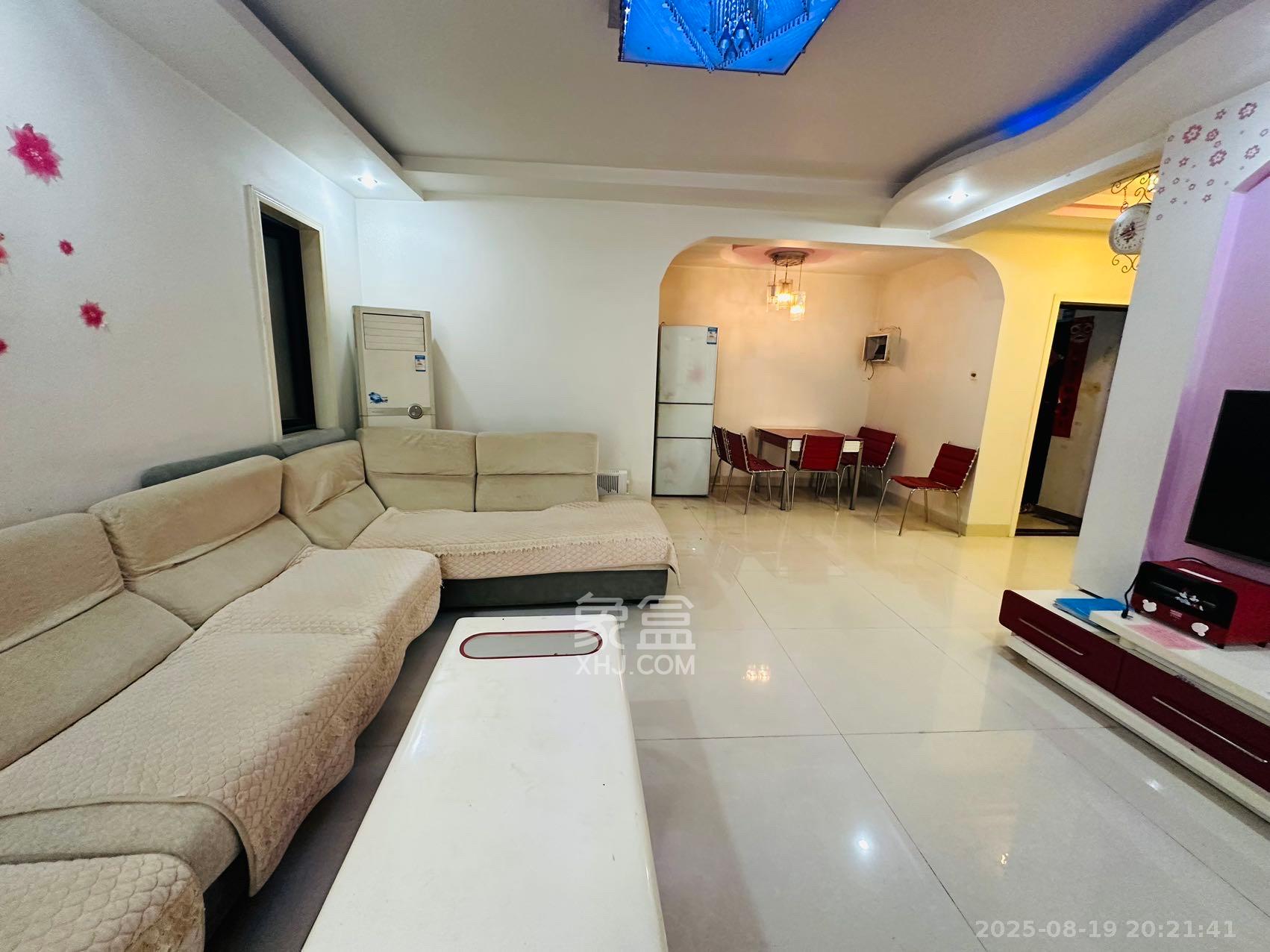 东玺门  2室1厅1卫    2500.0元/月 东玺门  2室1厅1卫    2500.0元/月室内图