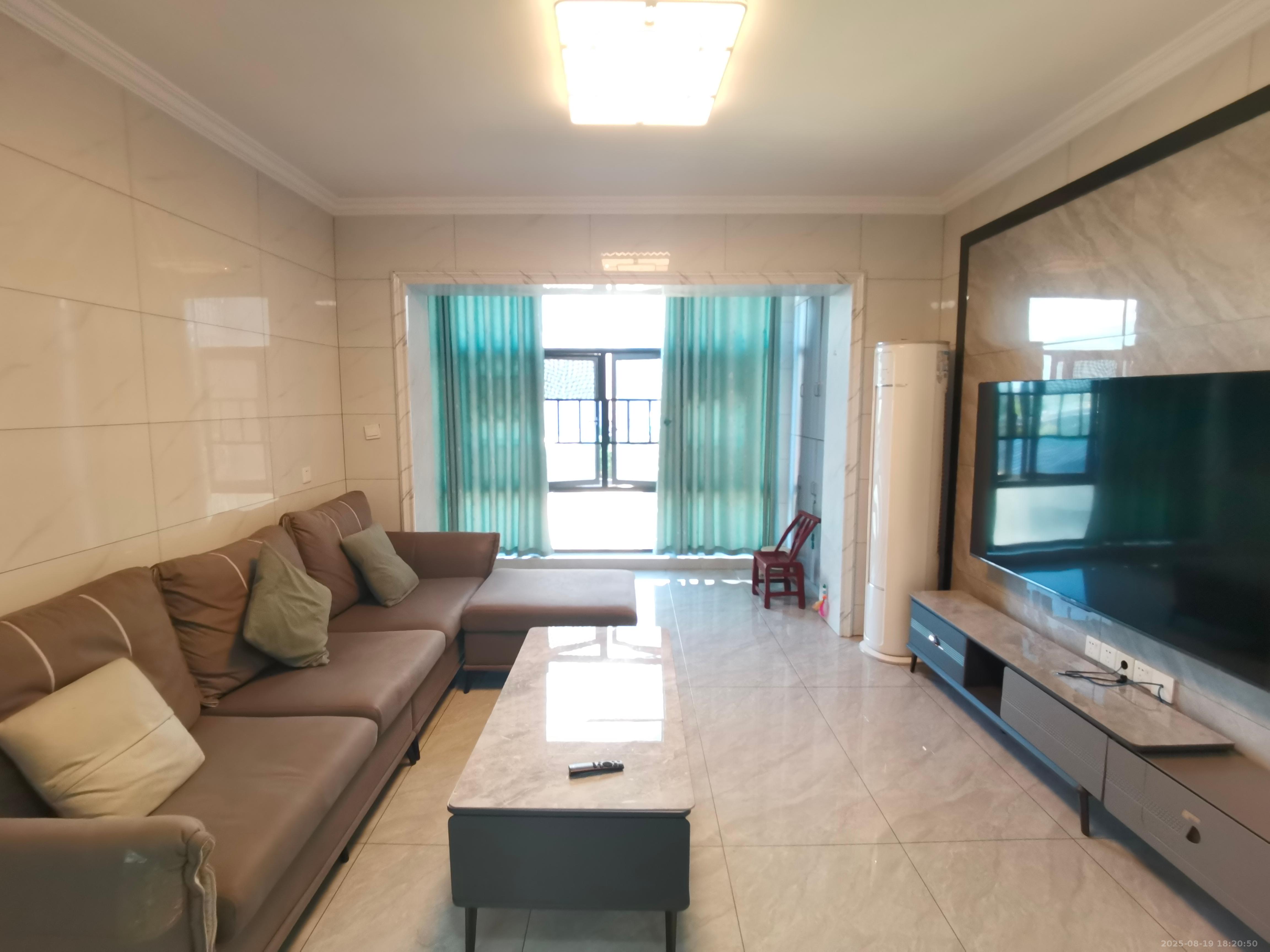 洋湖和园(福联嘉苑)  3室2厅2卫    2800.0元/月 洋湖和园(福联嘉苑)  3室2厅2卫    2800.0元/月